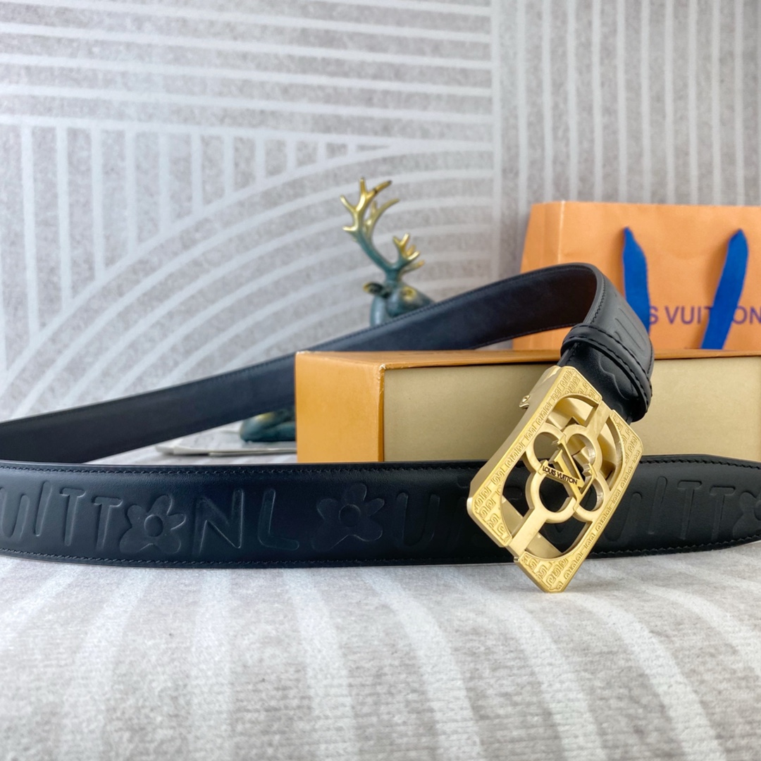 LV💕 特种皮腰带自动带系列 ，原厂五金精品不锈钢扣，手感柔软舒适 宽3.5CM。