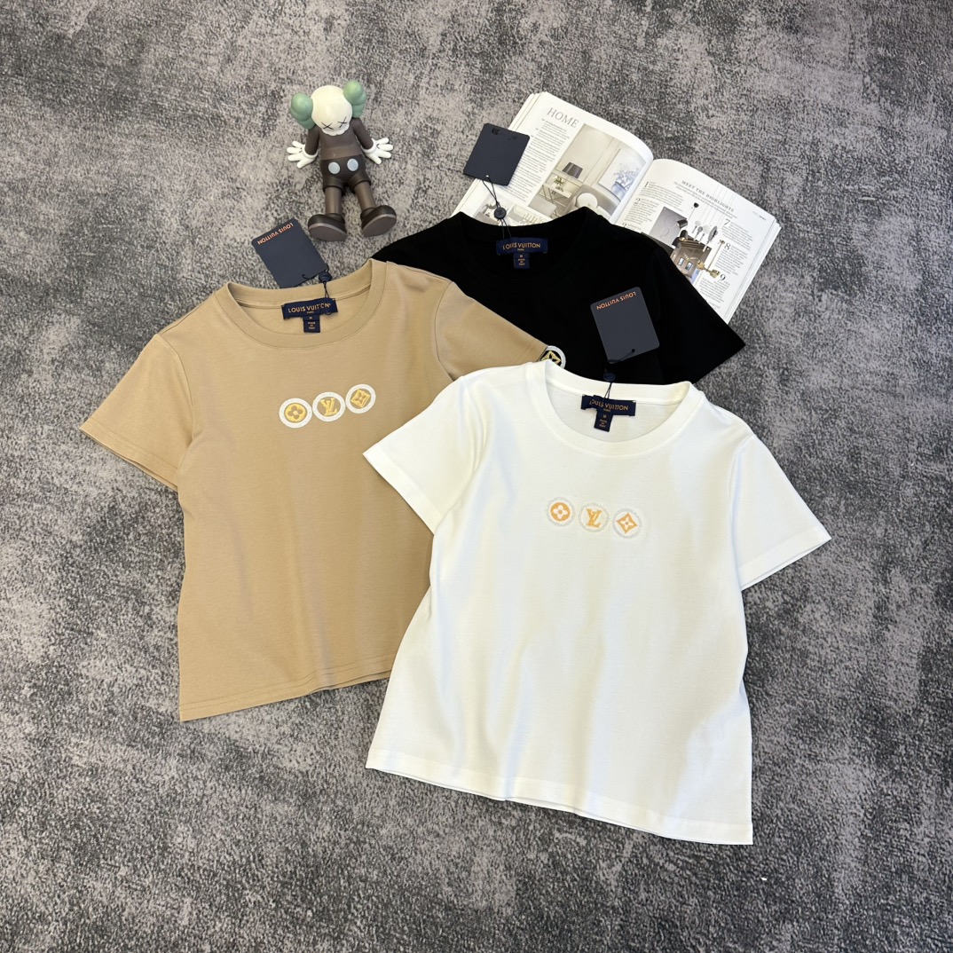 Louis Vuitton Women's Stylish Short Sleeve Top - S, M, L Available 2 i1748243929 2350 0