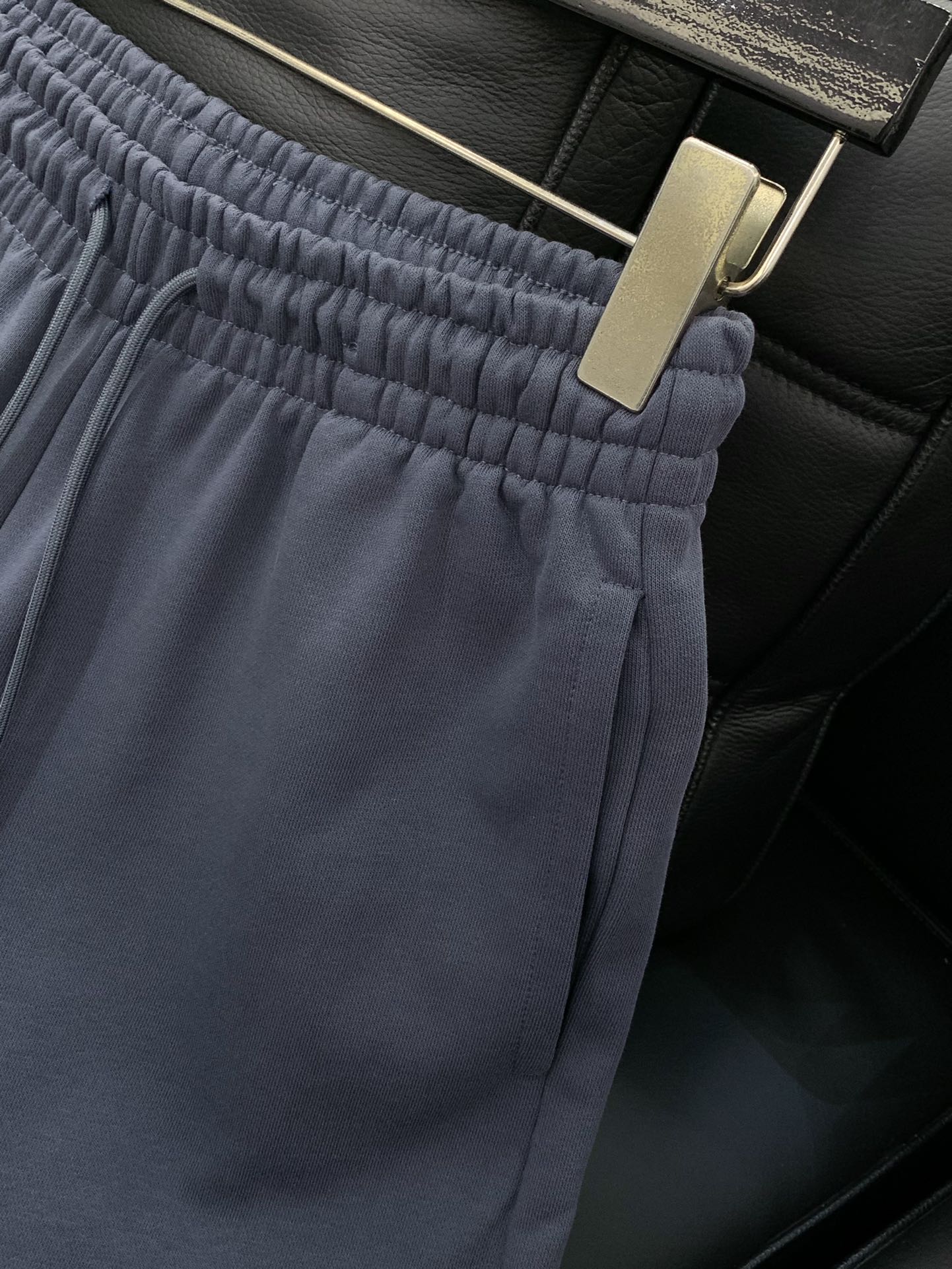 ，ARCTERYX 始祖鸟，2025夏季新品，时尚休闲短裤，专柜同步有售，原单狠货，采用进口原版面料，顶