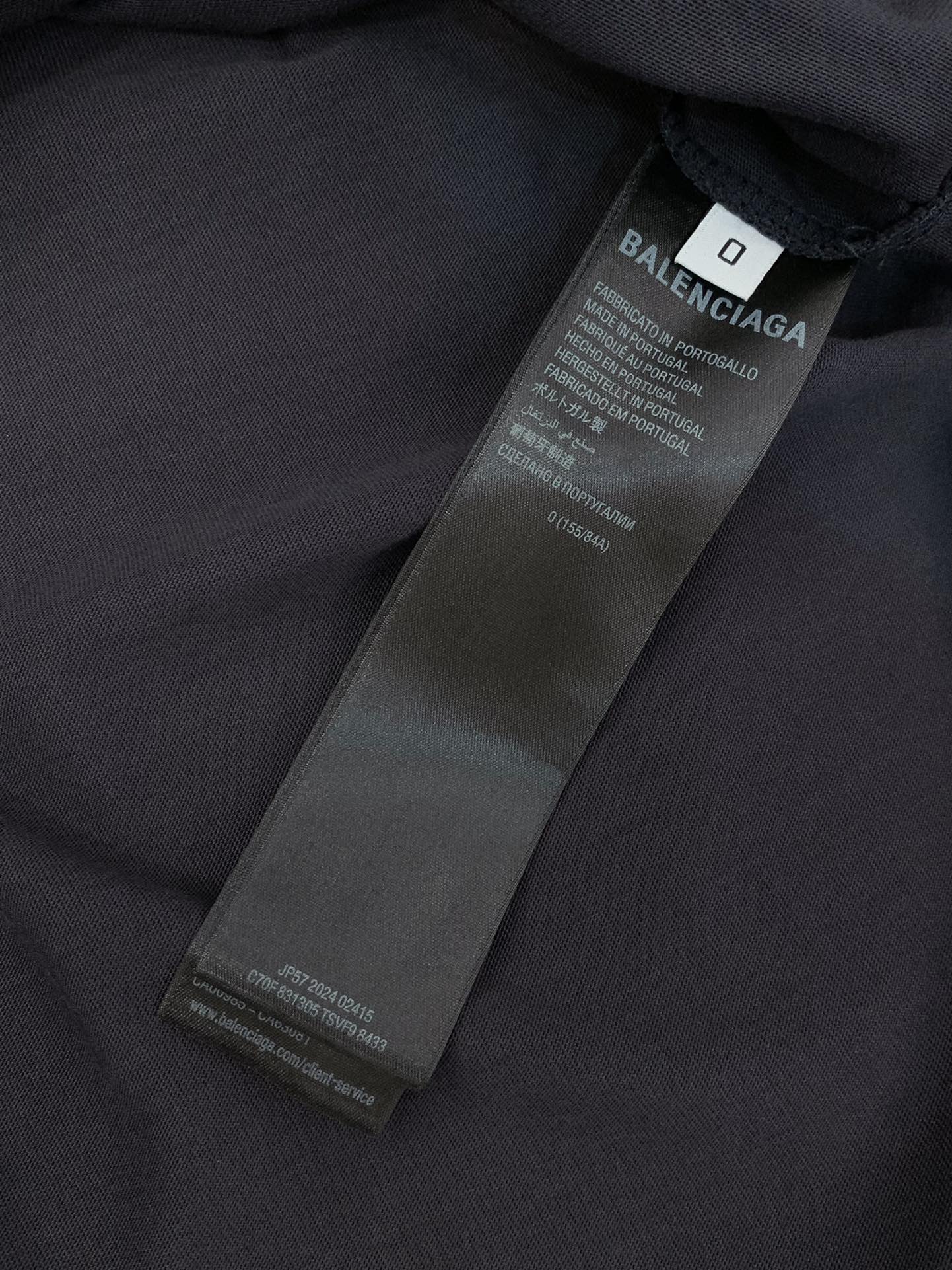 ，Balenciaga 巴黎世家，2025夏季最新款，专柜同步有售，原单狠货，爆款时尚休闲圆领短袖T恤，