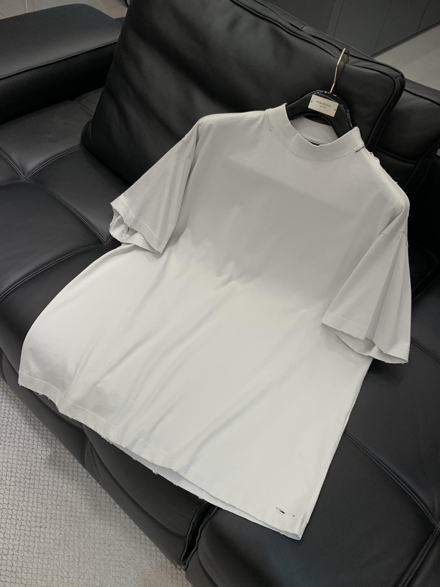 ，Balenciaga 巴黎世家，2025夏季最新款，专柜同步有售，原单狠货，爆款时尚休闲圆领短袖T恤，