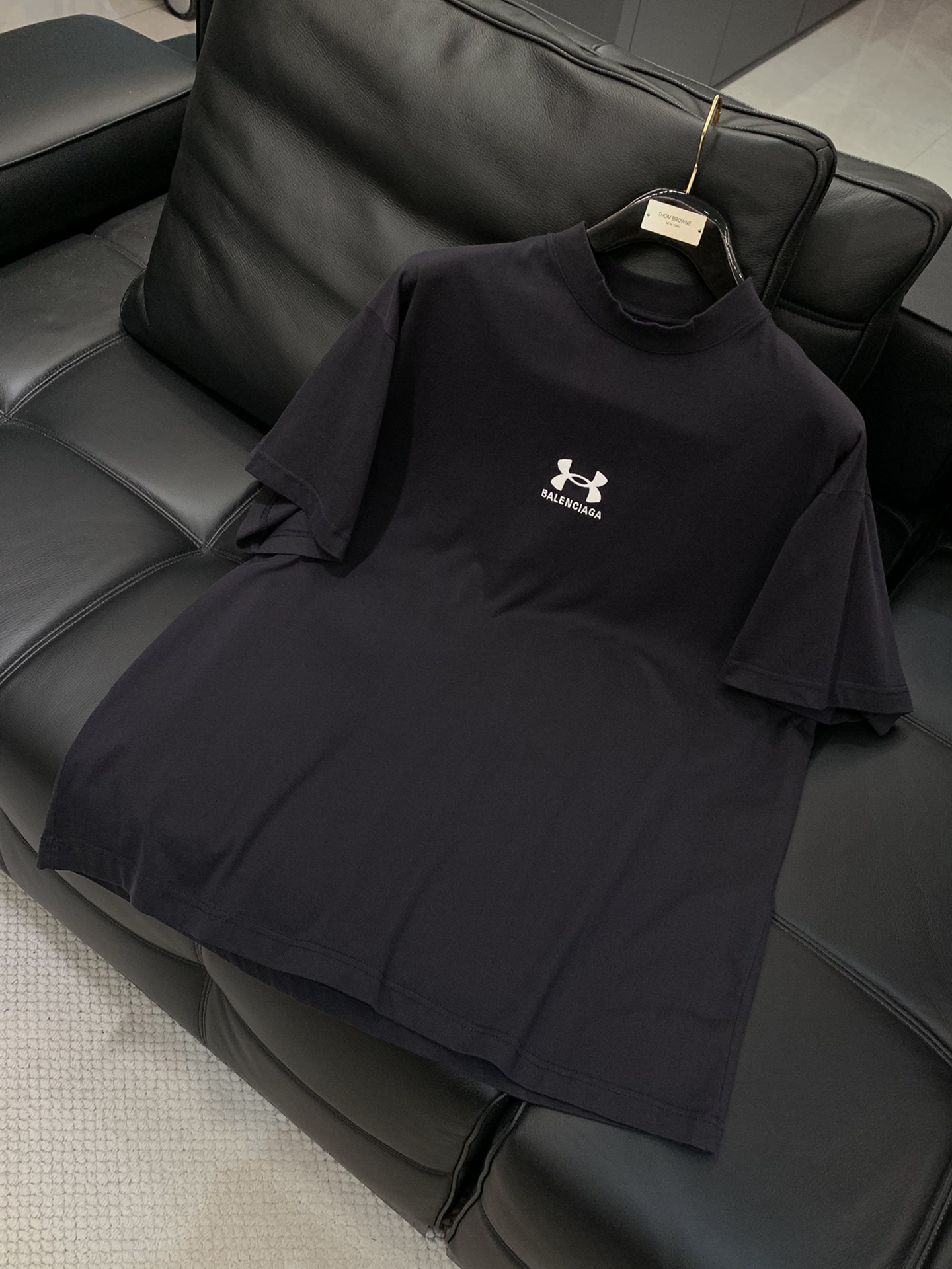 ，Balenciaga 巴黎世家，2025夏季最新款，专柜同步有售，原单狠货，爆款时尚休闲圆领短袖T恤，