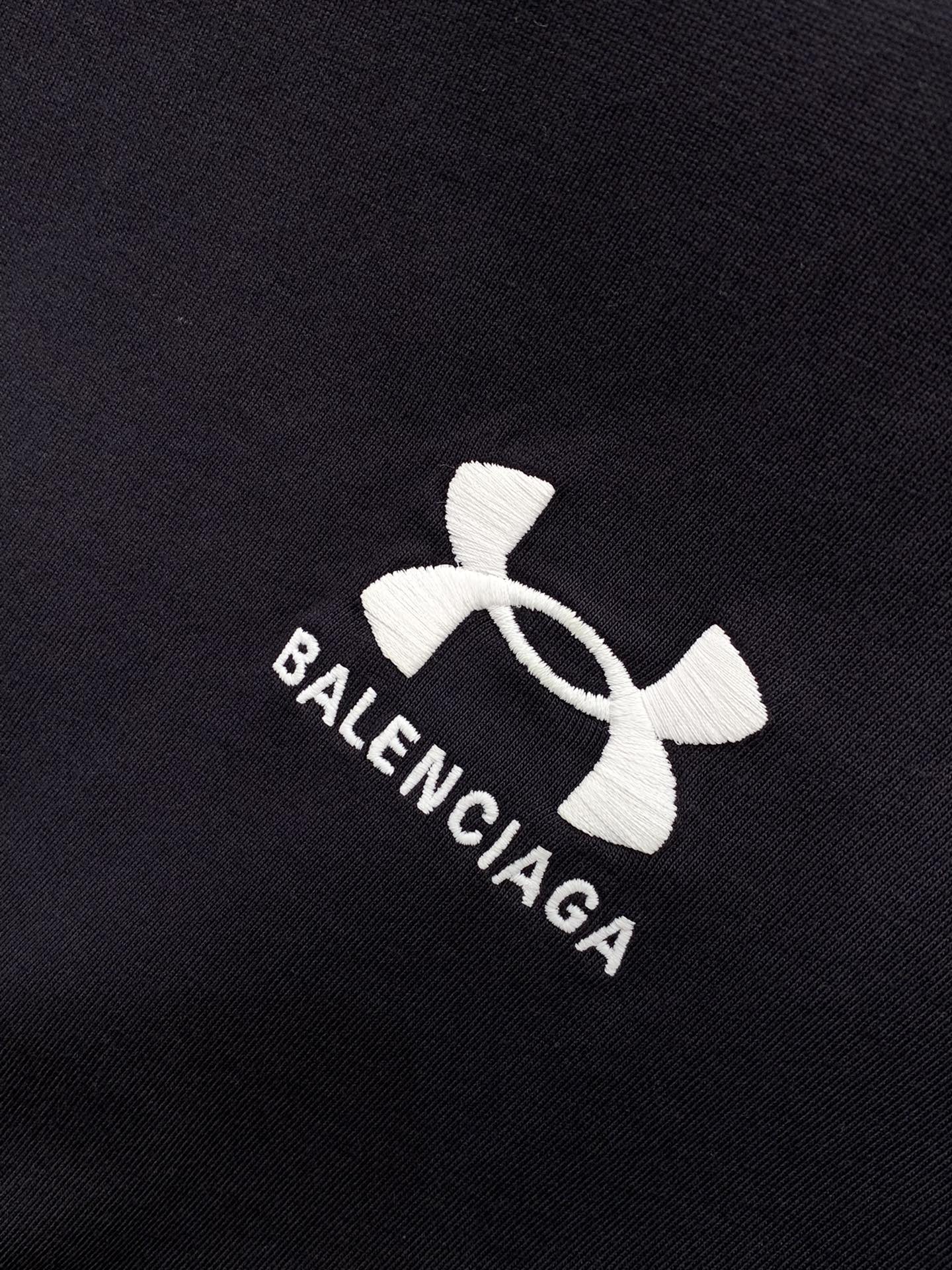 ，Balenciaga 巴黎世家，2025夏季最新款，专柜同步有售，原单狠货，爆款时尚休闲圆领短袖T恤，