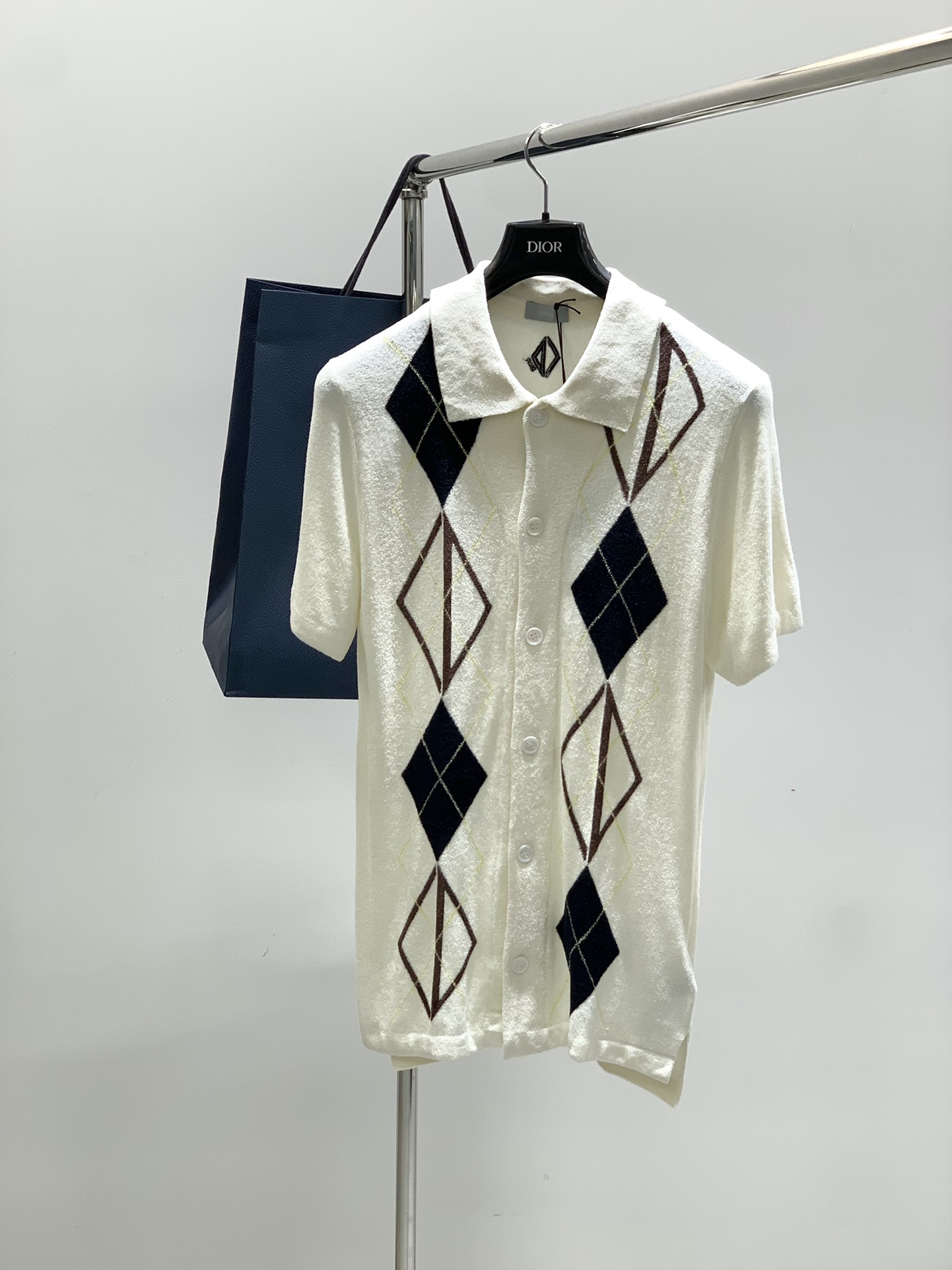 ，Dior 迪奥， 2025夏季新品，专柜同步有售，简约时尚休闲针织翻领开衫短袖，原版进口面料，舒适透气