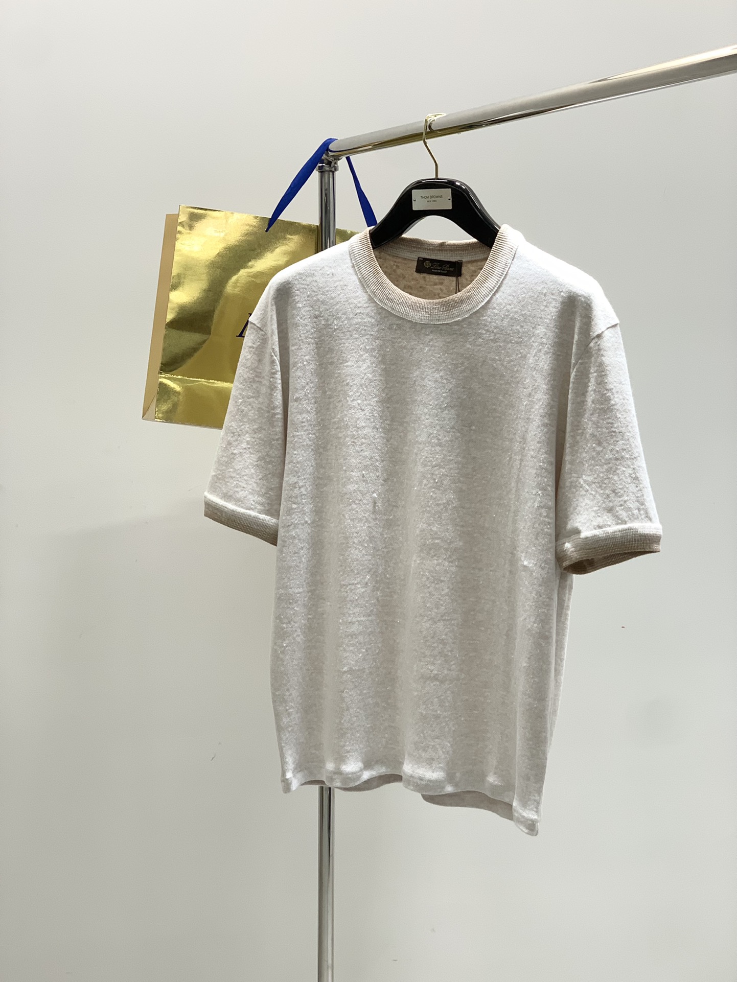 ，lp。(Loro Piana )，2025夏季最新品，专柜同步有售，原单狠货，时尚休闲圆领短袖T恤，采