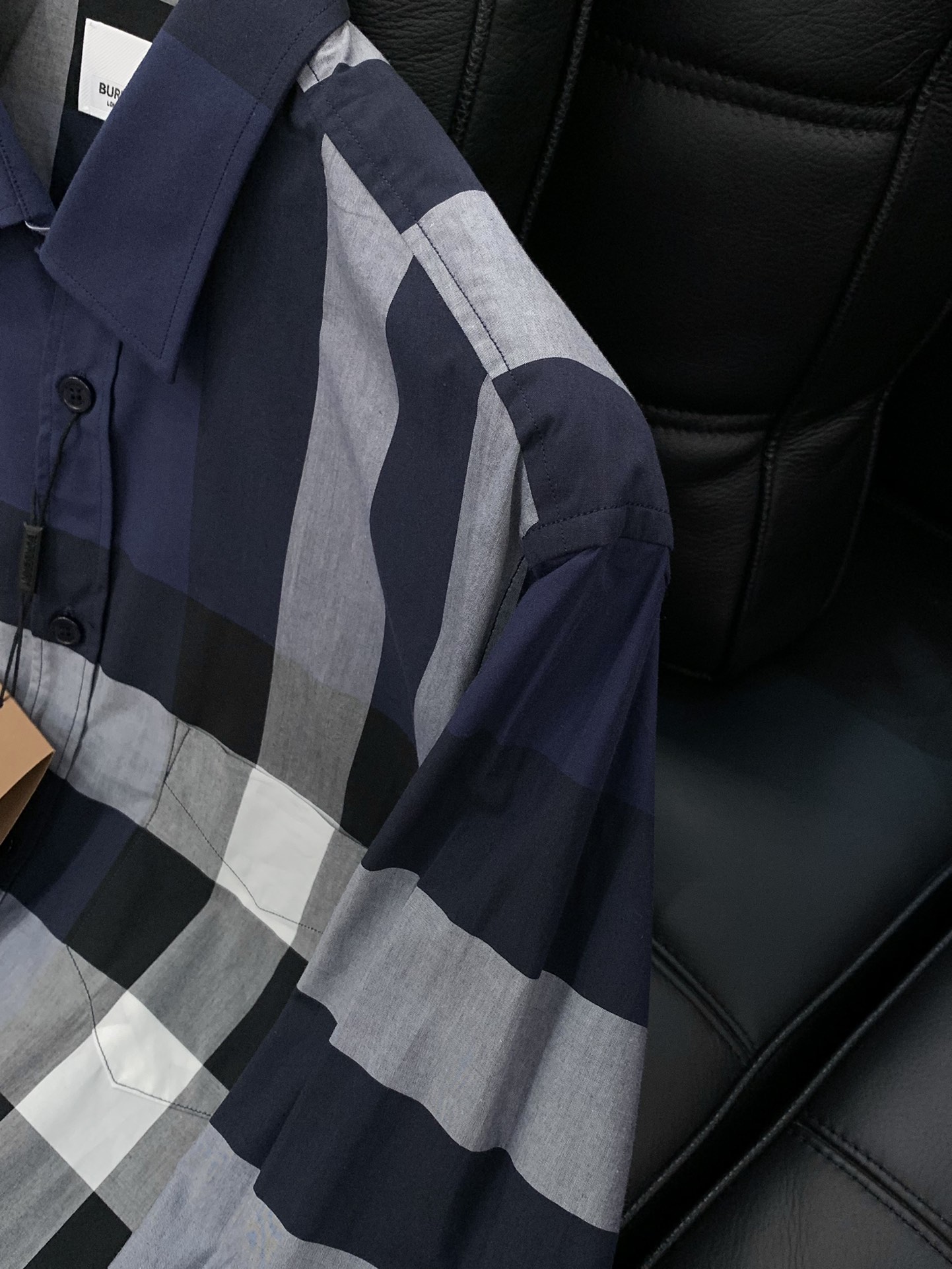 ，Burberry 巴宝莉，2025春季最新品，专柜同步有售，原单狠货，时尚休闲长袖衬衫，进口原版面料，