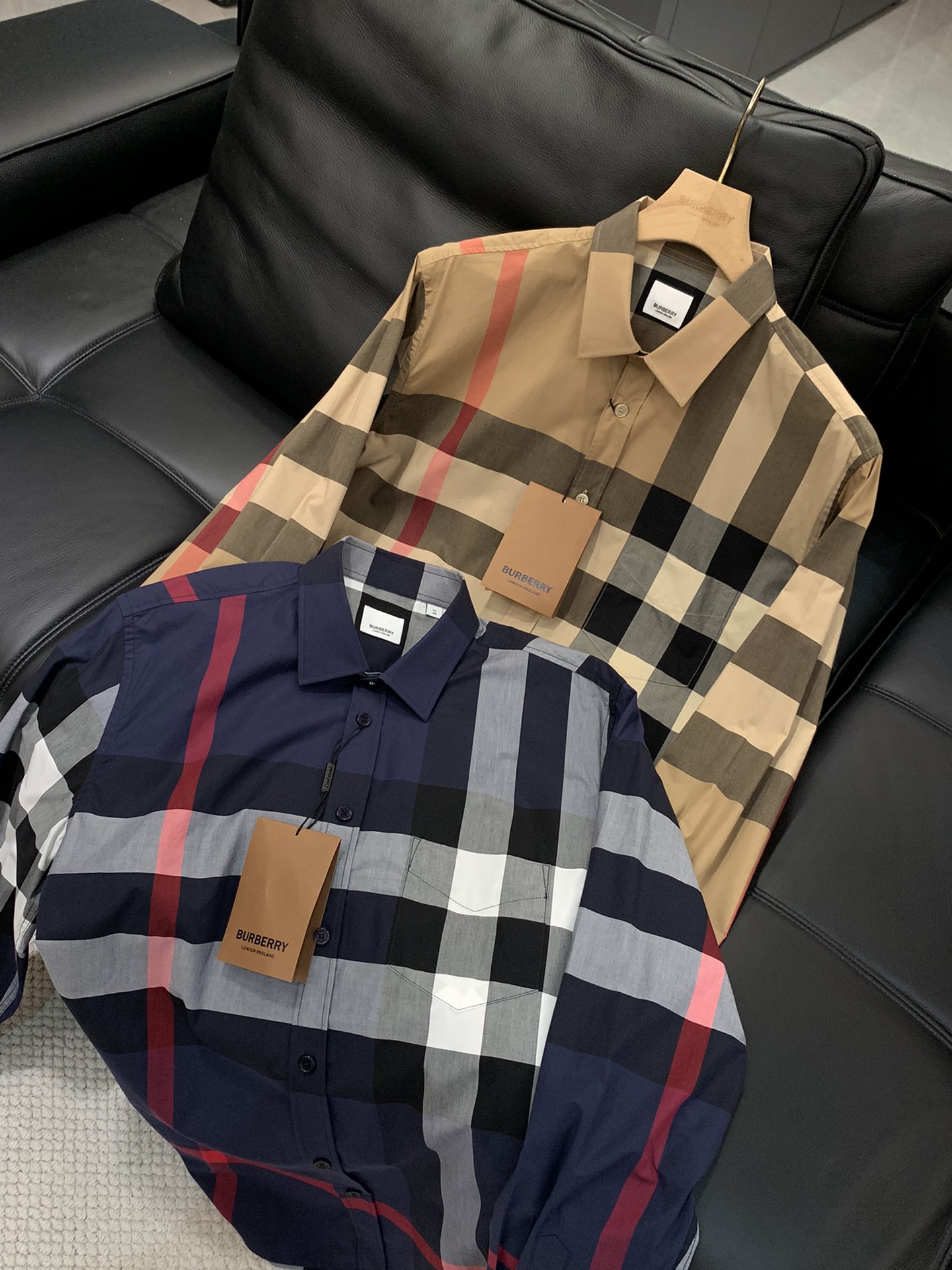 ，Burberry 巴宝莉，2025春季最新品，专柜同步有售，原单狠货，时尚休闲长袖衬衫，进口原版面料，