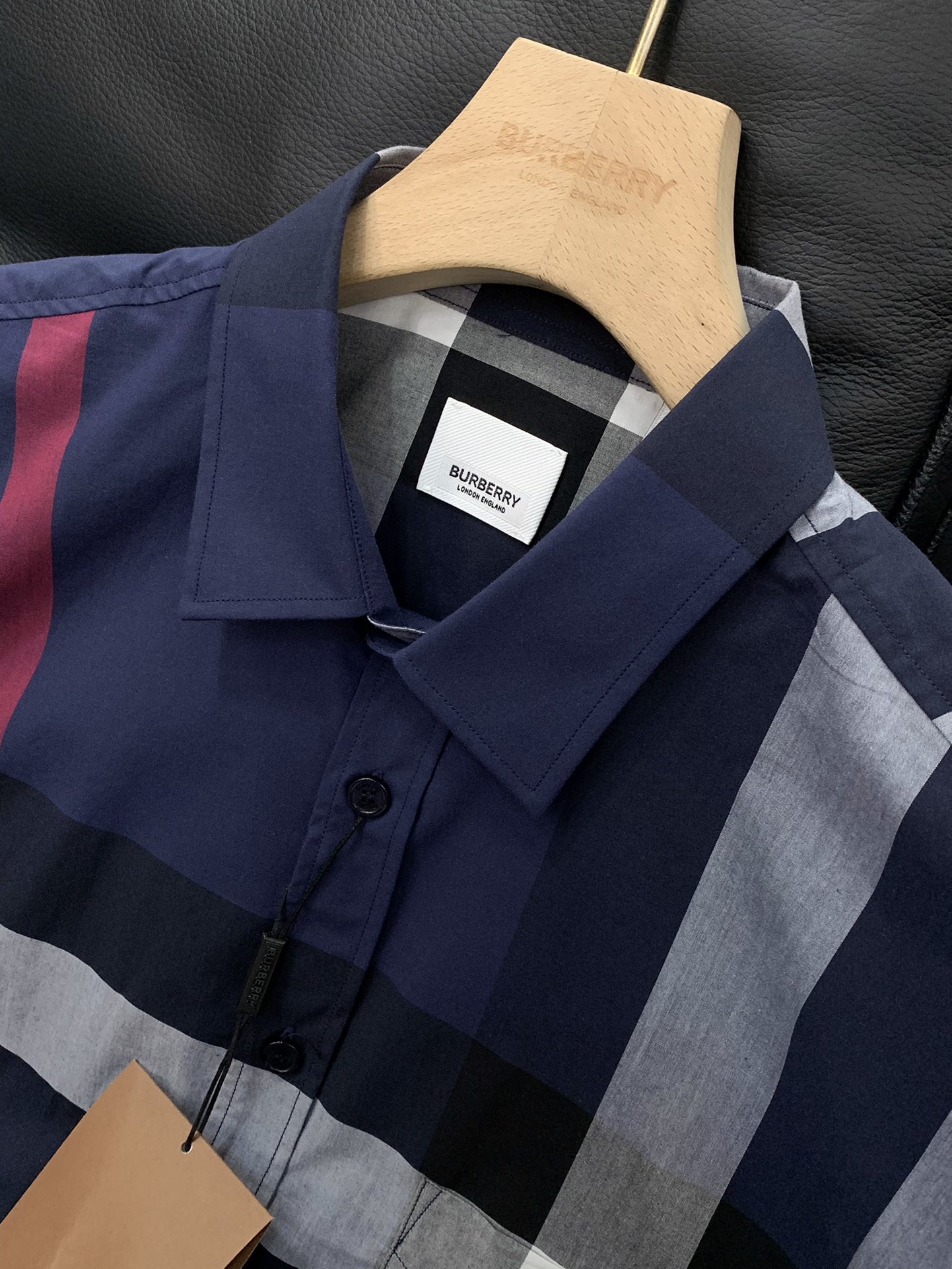 ，Burberry 巴宝莉，2025春季最新品，专柜同步有售，原单狠货，时尚休闲长袖衬衫，进口原版面料，