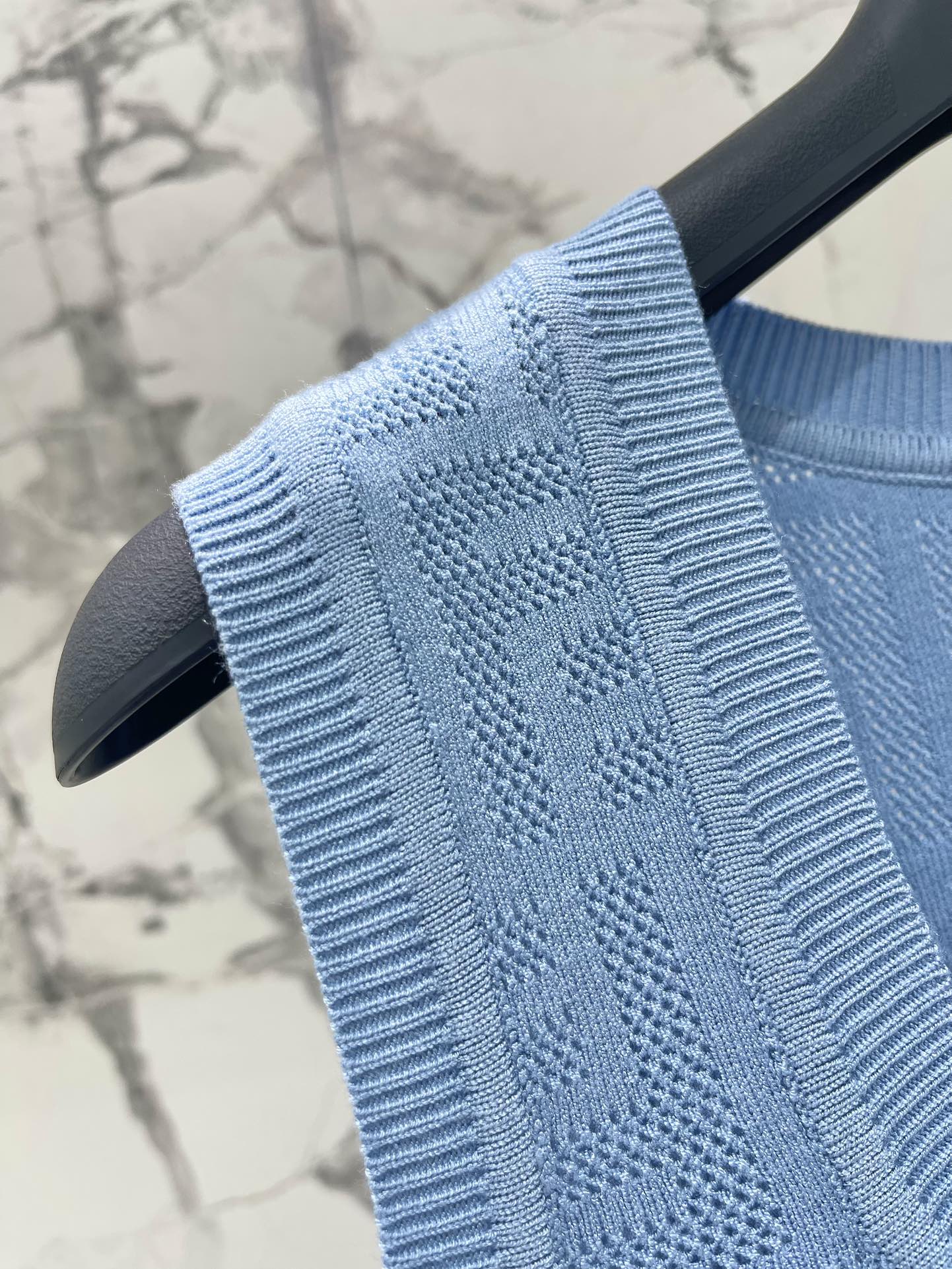 Fendi Double F Logo Knit Vest - Spring/Summer 2025 Collection 6 i1748252736 3814 3