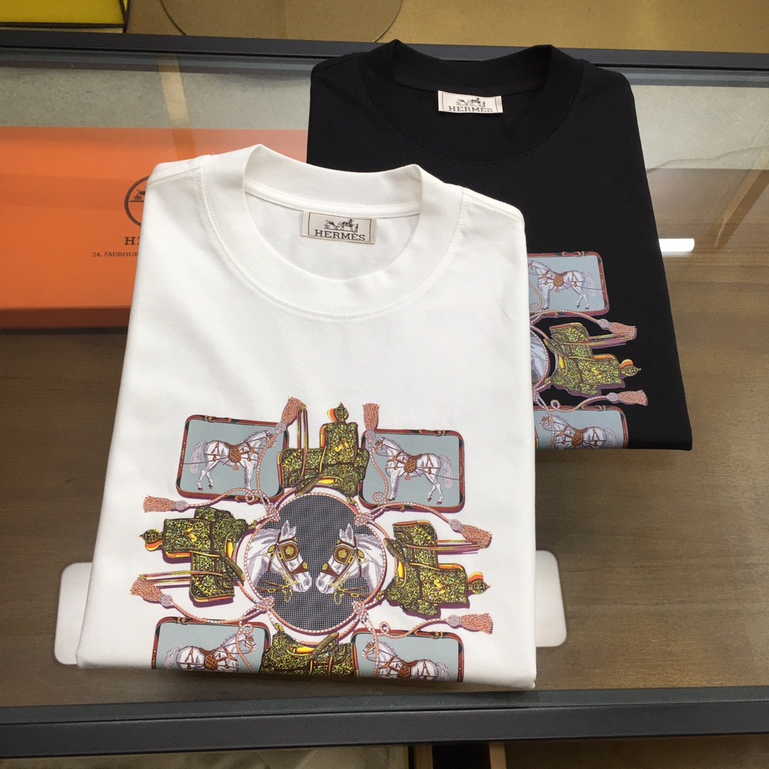 NO:469789,New product [Love...] The latest short-sleeved round-neck T-shirt in the first spring and summer counter in 2025, high-end customization, avant-garde and fashionable design!  Brand logo heavy craft design, high-end customized mercerated cloud cotton fabric, soft feel, comfortable to wear, exquisite counter-level car line, fine workmanship, invincible and handsome upper body effect!  A must-have item for handsome men!  The color is shown in the figure. Code number M-4XL, T-shirt,tees, t-shirt,alexander wang19860909新品【爱...】 2025春夏首发专柜最新款短袖圆领T恤 高端订制 设计前卫时尚！品牌logo重工艺设计 高端定制丝光云朵棉面料.手感柔软.穿着舒适.专柜级别精致车线.做工精细.上身效果无敌帅气！型男必备单品！ 颜色如图 码数M-4XL,,T-shirt,tees，t-shirt,alexander wang,Men's clothing