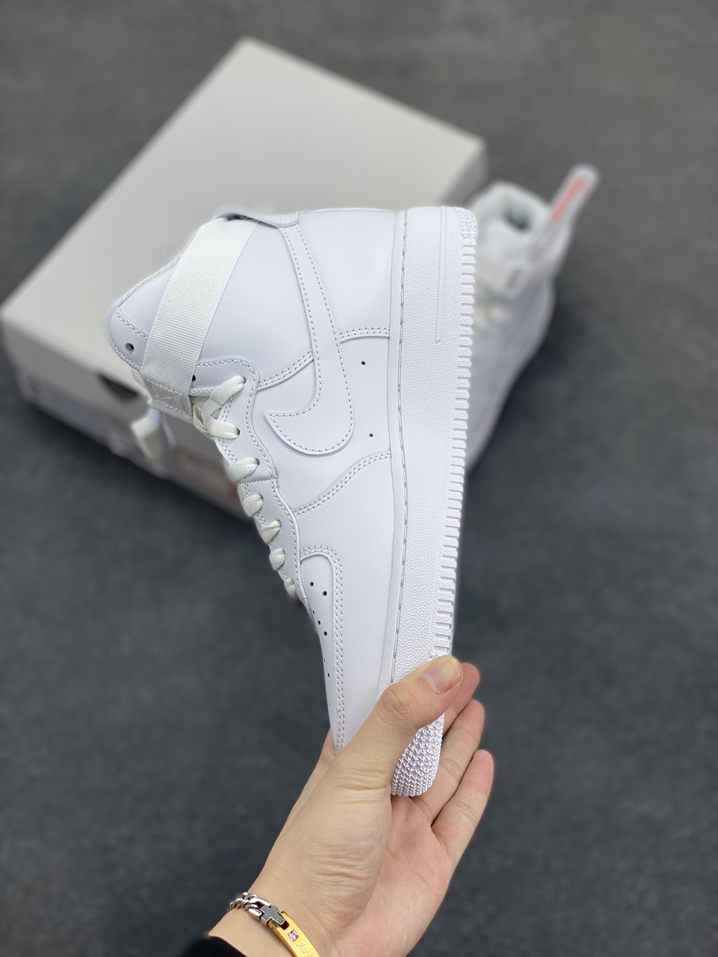 图片[3]-HY版本💯 Nike Air Force 1 High 07 高帮白 空军一号高帮运动休闲板鞋 原楦头原纸板 打造纯正空军版型#专注外贸渠道 全掌内置蜂窝气垫 #原盒配件 原厂中底钢印、拉帮完美 货号：女码DD9624-100 男码CW2290-111 尺码：35.5 36 36.5 37.5 38 38.5 39 40 40.5 41 42 42.5 43 44 44.5 45 46 47-选品中心