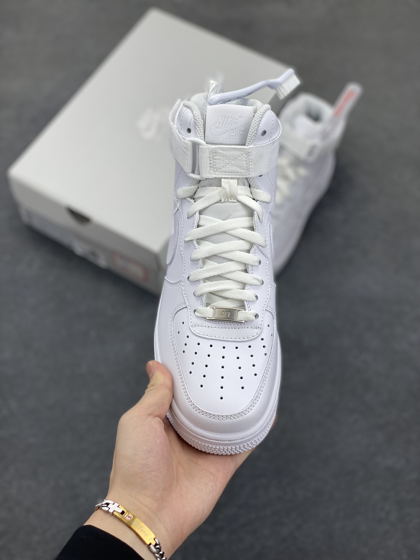 图片[2]-HY版本💯 Nike Air Force 1 High 07 高帮白 空军一号高帮运动休闲板鞋 原楦头原纸板 打造纯正空军版型#专注外贸渠道 全掌内置蜂窝气垫 #原盒配件 原厂中底钢印、拉帮完美 货号：女码DD9624-100 男码CW2290-111 尺码：35.5 36 36.5 37.5 38 38.5 39 40 40.5 41 42 42.5 43 44 44.5 45 46 47-选品中心