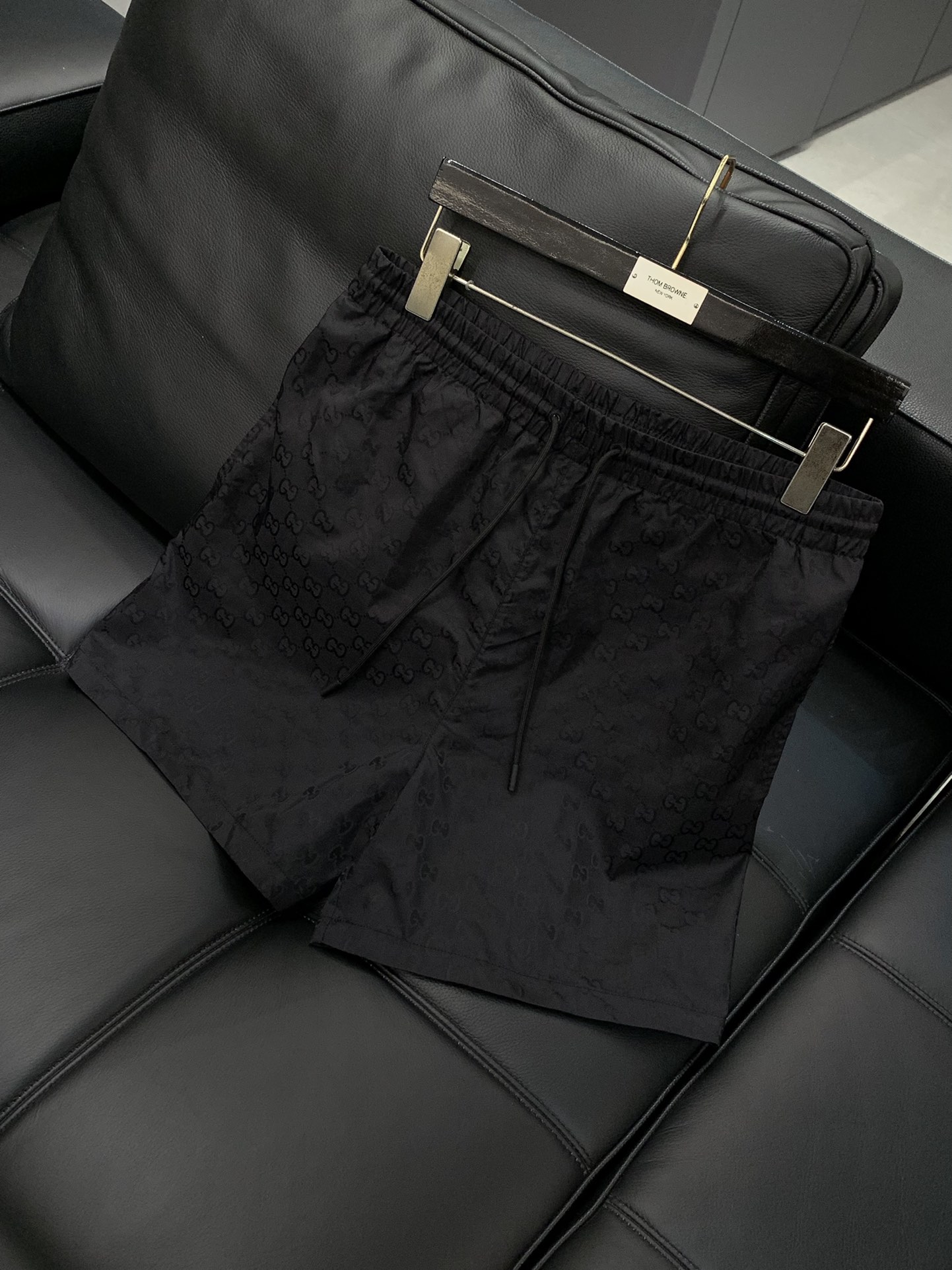 ，GUCCI 古驰，2025夏季最新品，专柜同步有售，原单狠货，时尚休闲短裤，进口原版面料，舒适透气，独