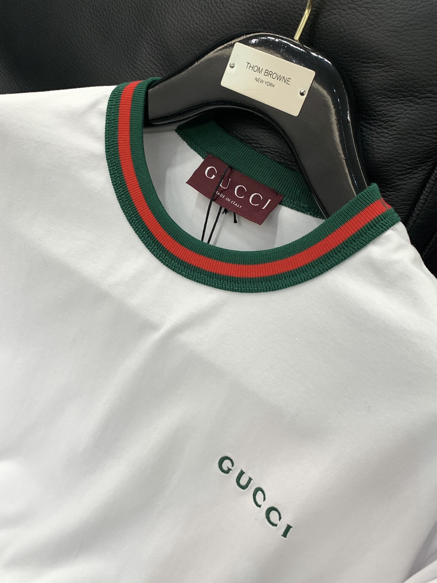 ，Gucci 古驰，2025夏季最新款，专柜同步有售，原单狠货，时尚休闲圆领短袖T恤，上身很有特点！吸睛
