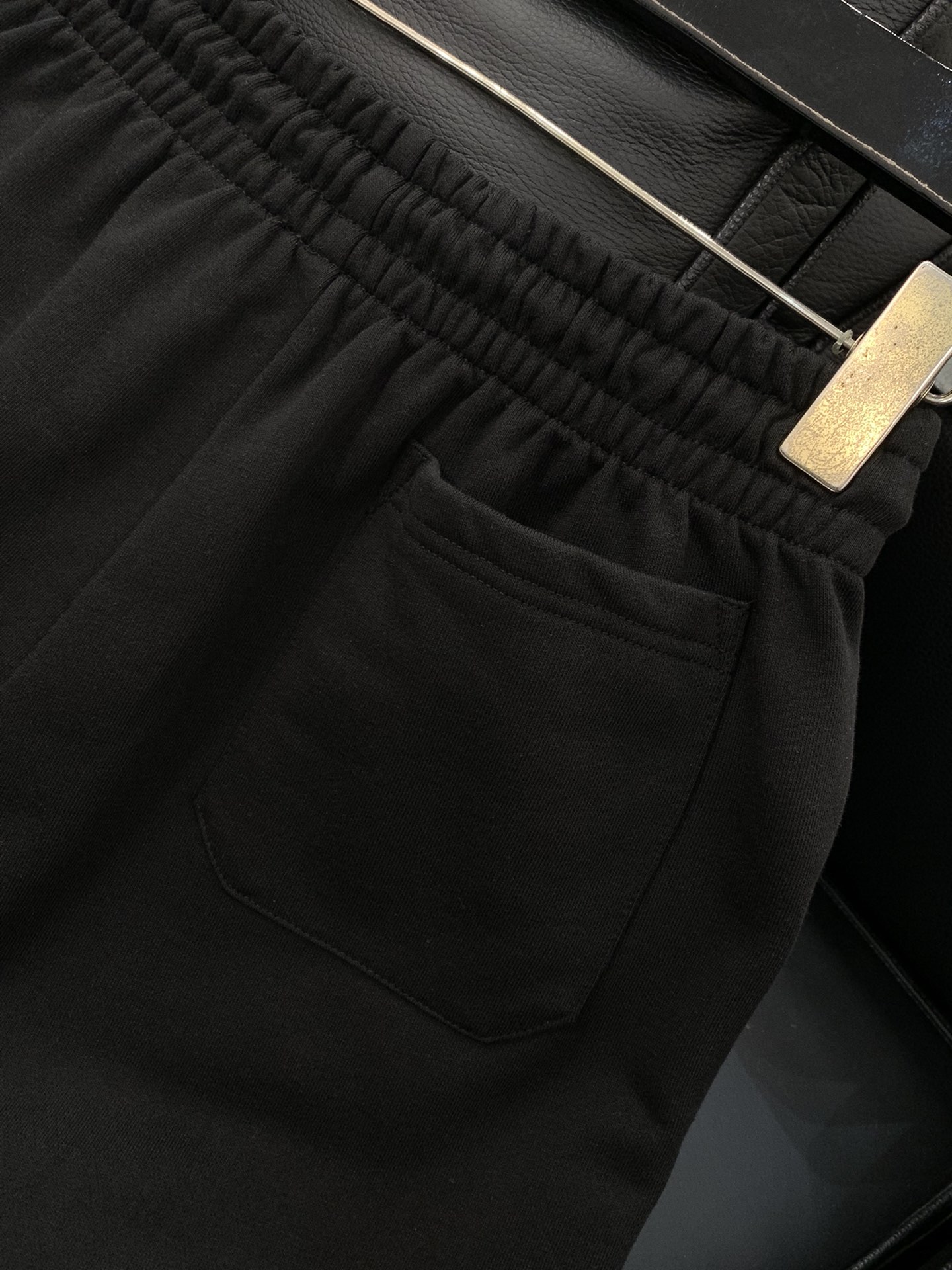 ，Balenciaga 巴黎世家，2025夏季最新品，专柜同步有售，原单狠货，时尚休闲短裤，进口原版水洗