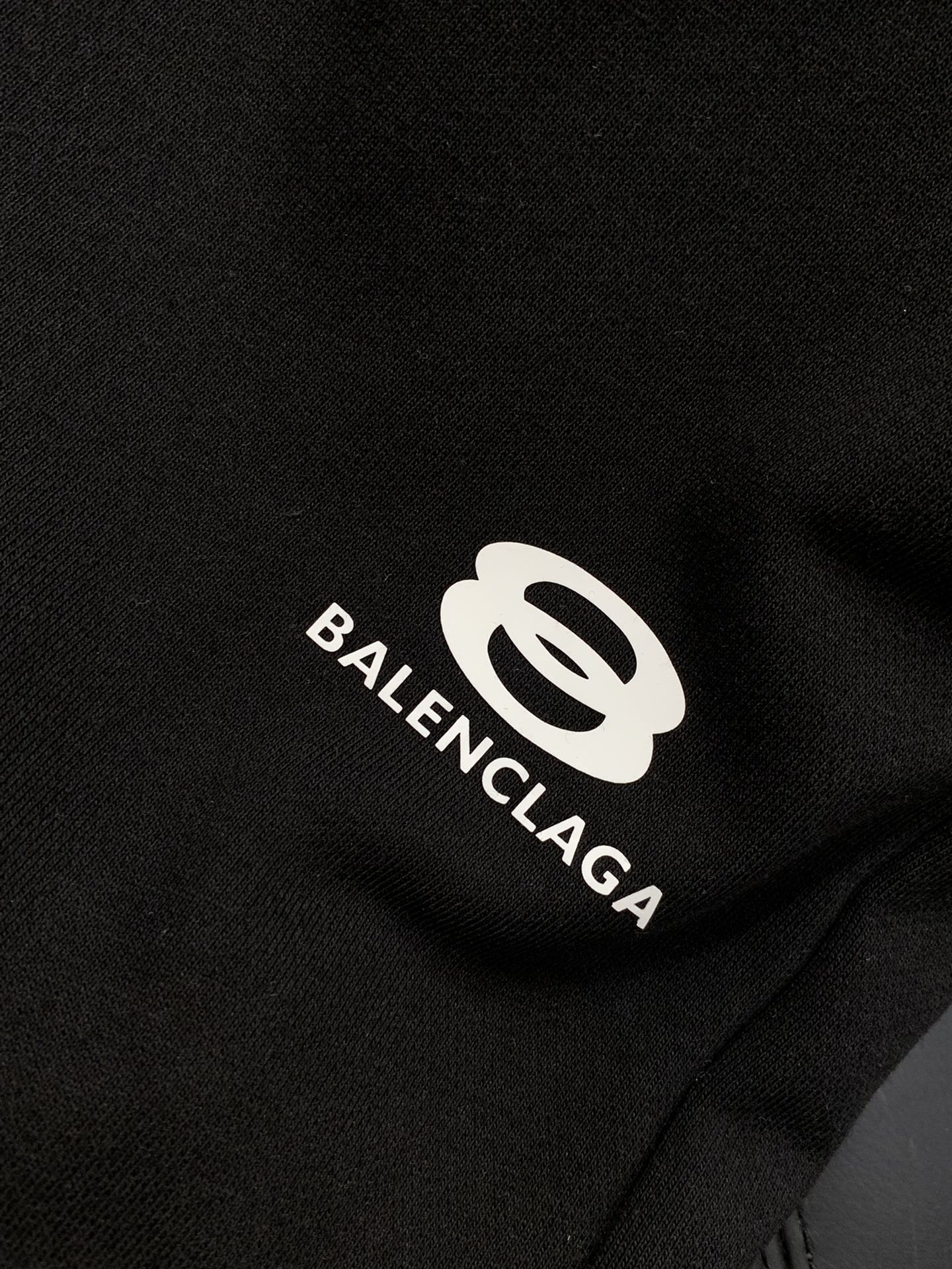 ，Balenciaga 巴黎世家，2025夏季最新品，专柜同步有售，原单狠货，时尚休闲短裤，进口原版水洗