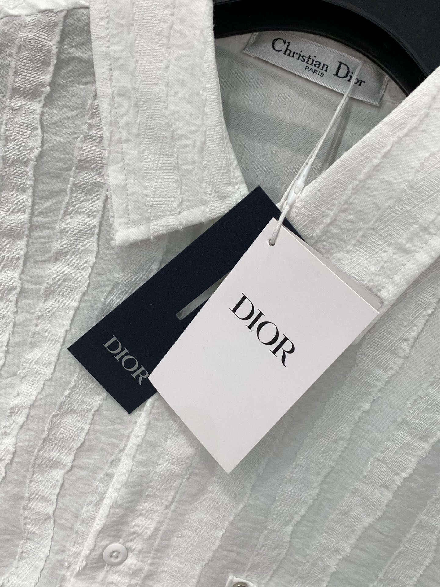，Dior 迪奥， 2025夏季新品，专柜同步有售，简约时尚休闲短袖衬衫，原版进口面料，舒适透气，顶级印