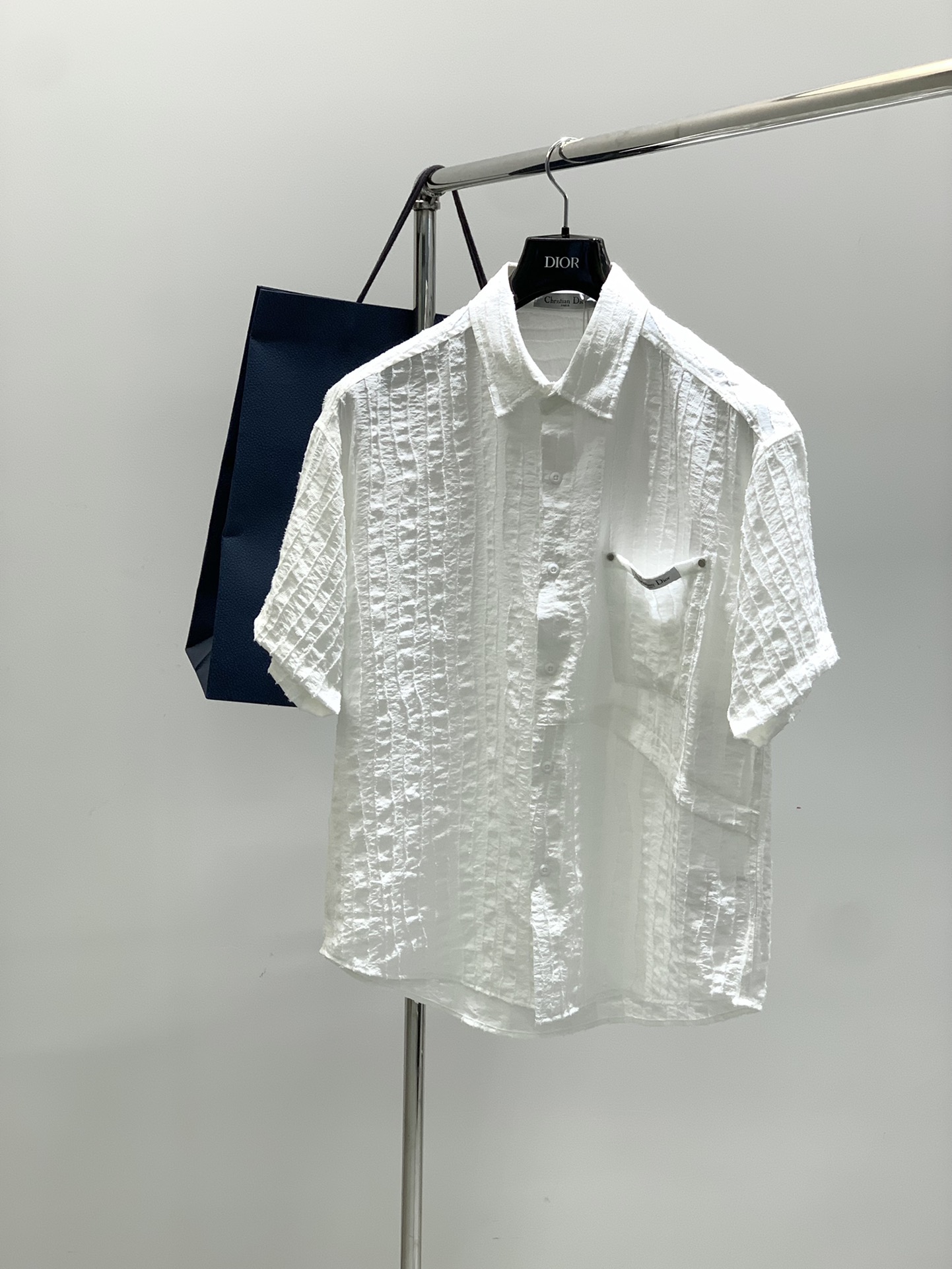 ，Dior 迪奥， 2025夏季新品，专柜同步有售，简约时尚休闲短袖衬衫，原版进口面料，舒适透气，顶级印