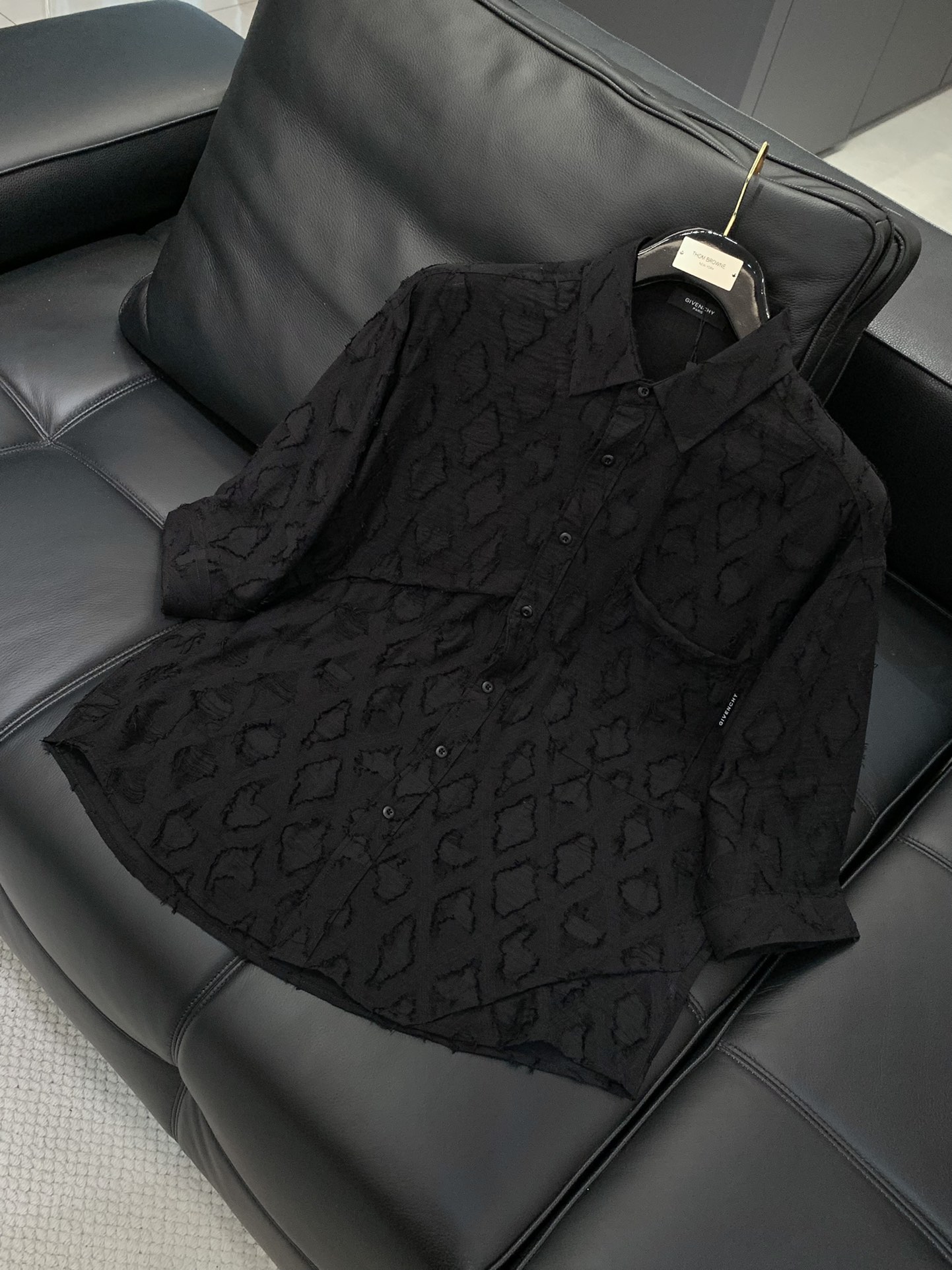 ，Givenchy 纪梵希，2025夏季最新品，专柜同步有售，原单狠货，时尚休闲中袖衬衫，进口原版面料，