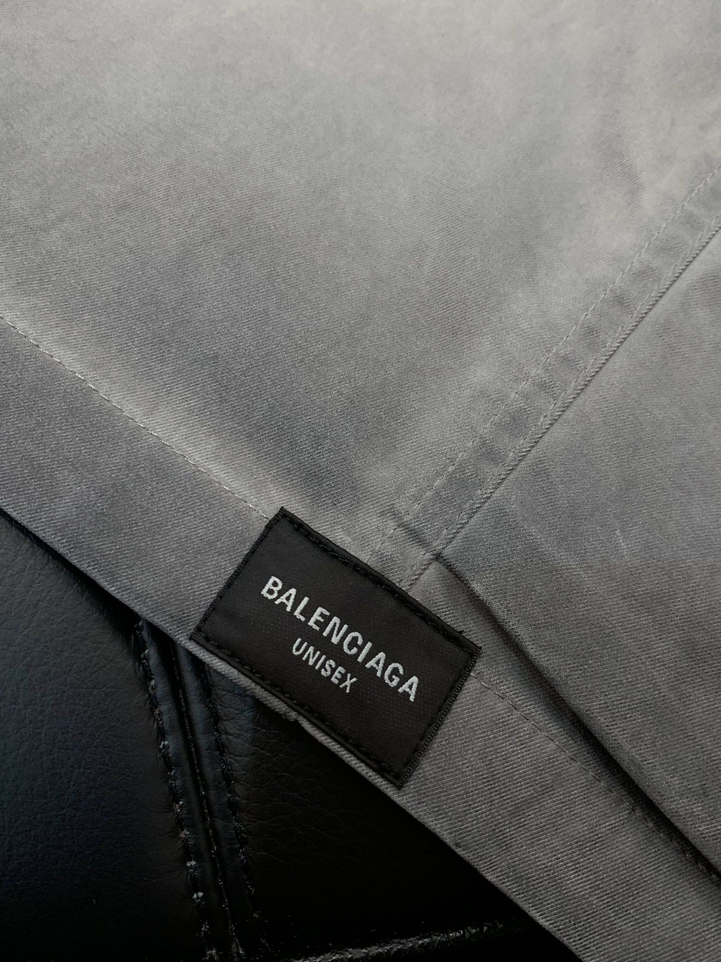 ，Balenciaga 巴黎世家，2025夏季最新品，专柜同步有售，原单狠货，时尚休闲短裤，进口原版水洗