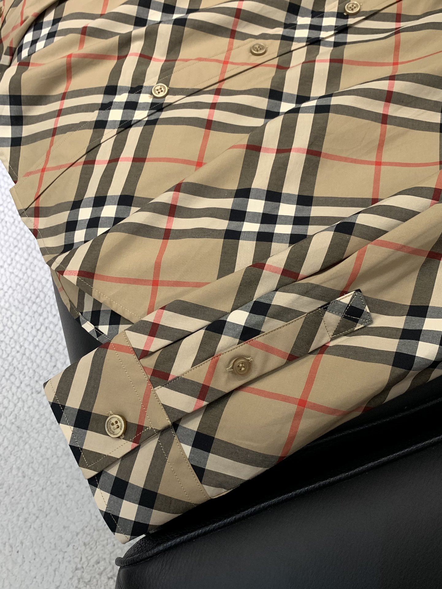 ，Burberry 巴宝莉，2025春季最新品，专柜同步有售，原单狠货，时尚休闲长袖衬衫，进口原版面料，