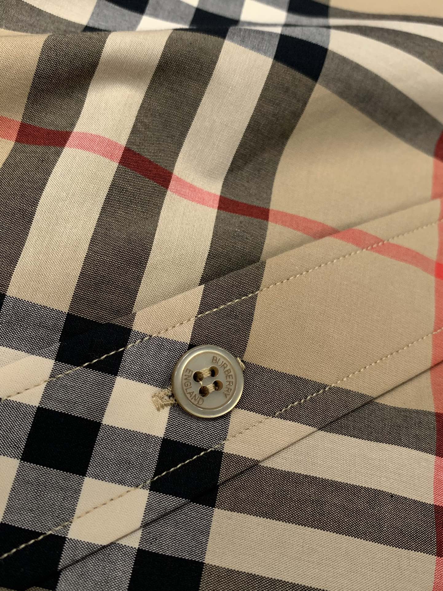 ，Burberry 巴宝莉，2025春季最新品，专柜同步有售，原单狠货，时尚休闲长袖衬衫，进口原版面料，