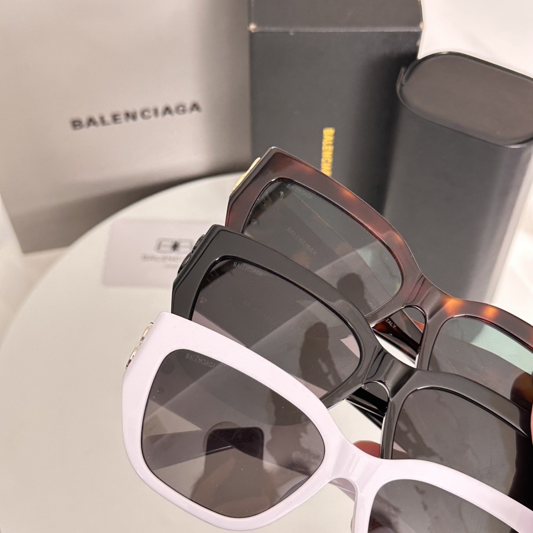 BALENCIAGA BB0361SK Stylish Sunglasses - Premium Designer Eyewear
