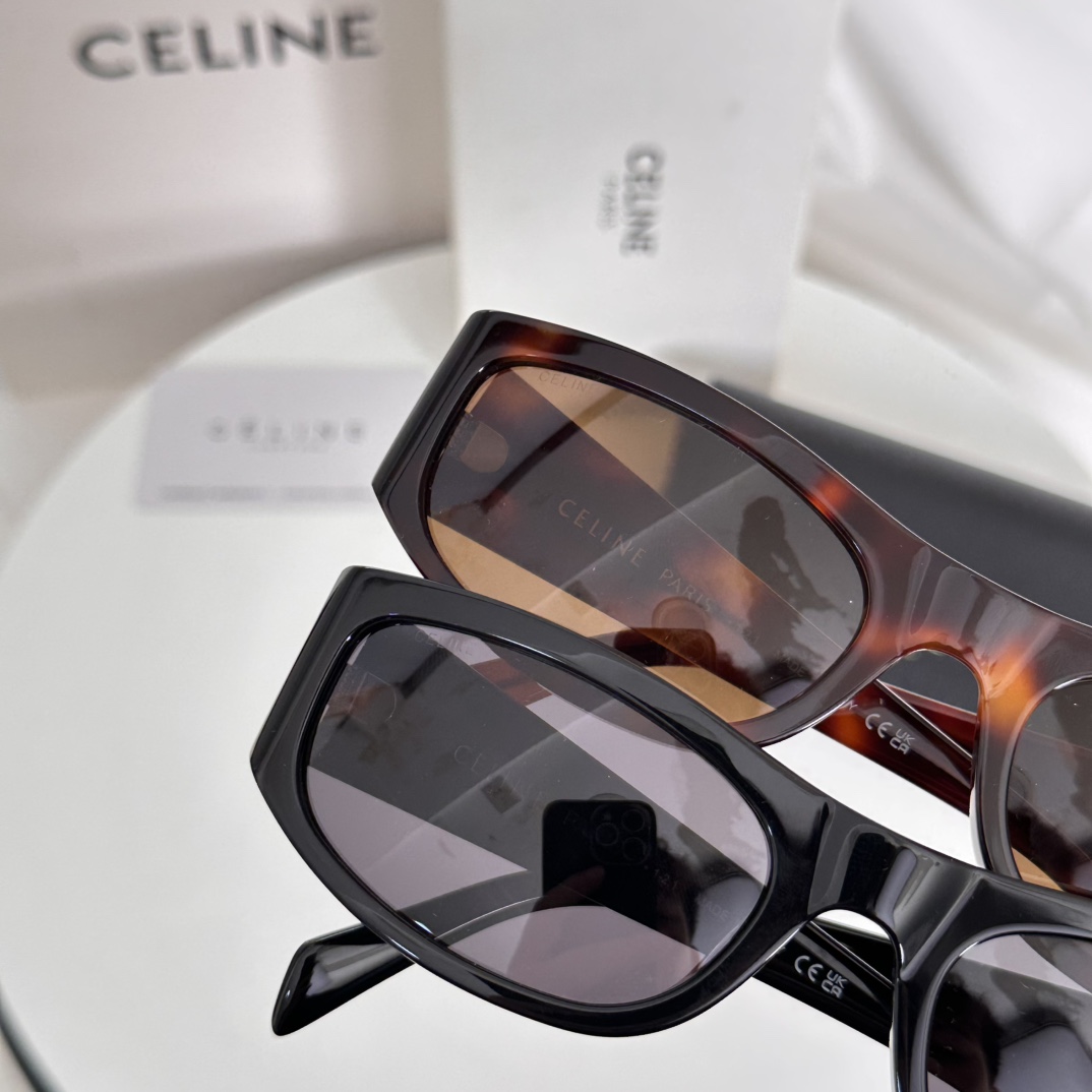 Celine CL40085I Half-Rim Sunglasses with Iconic Gold Logo - Stylish & Elegant