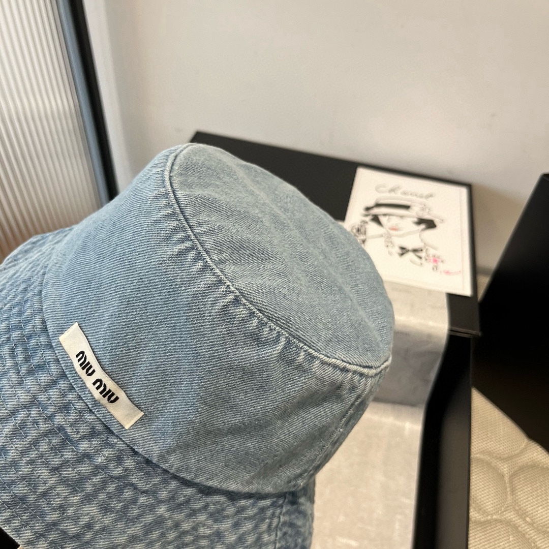 P

miumiu缪缪新款牛仔渔夫帽，头围57cm