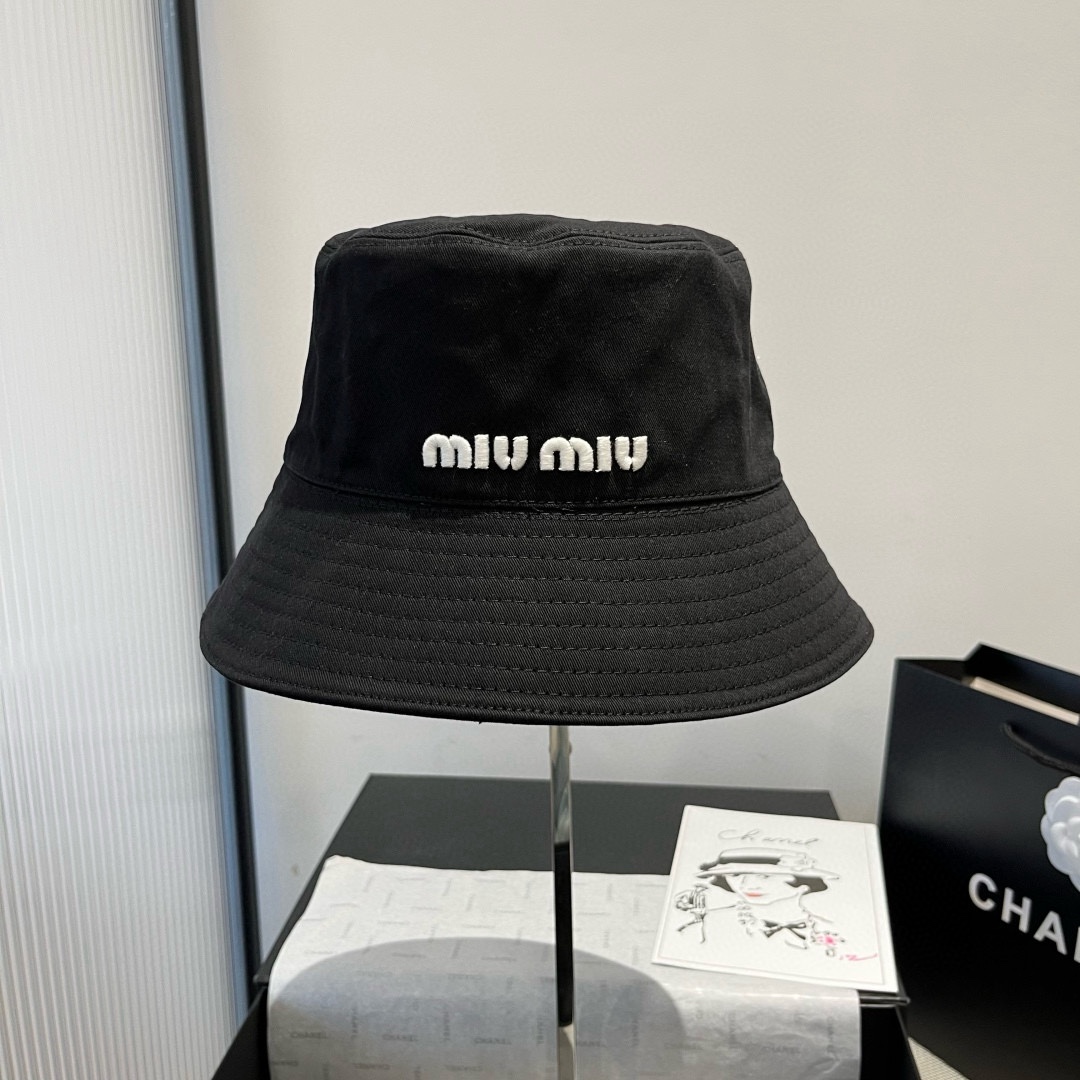 P

miumiu缪缪新款 纯棉渔夫帽，头围57cm