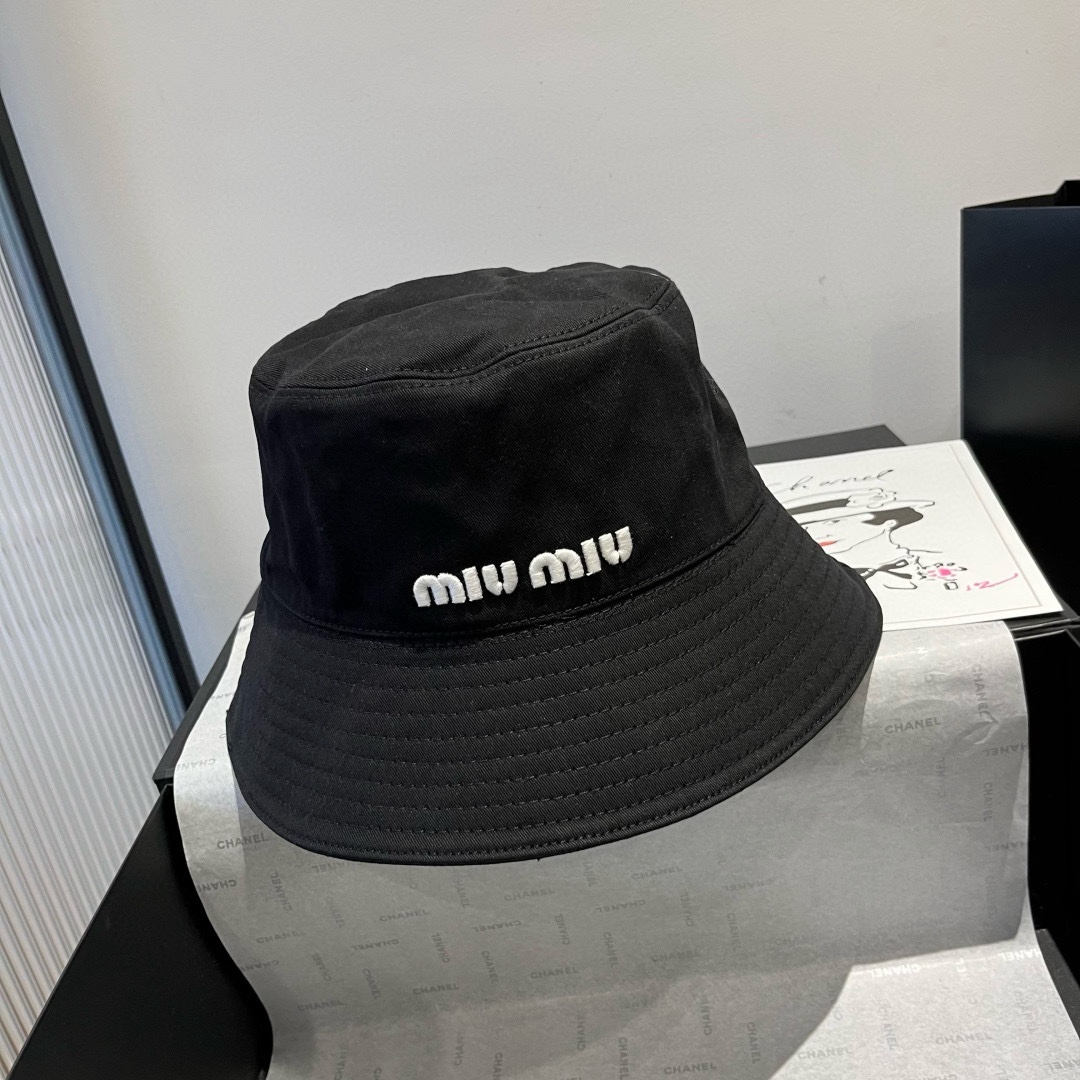 P

miumiu缪缪新款 纯棉渔夫帽，头围57cm