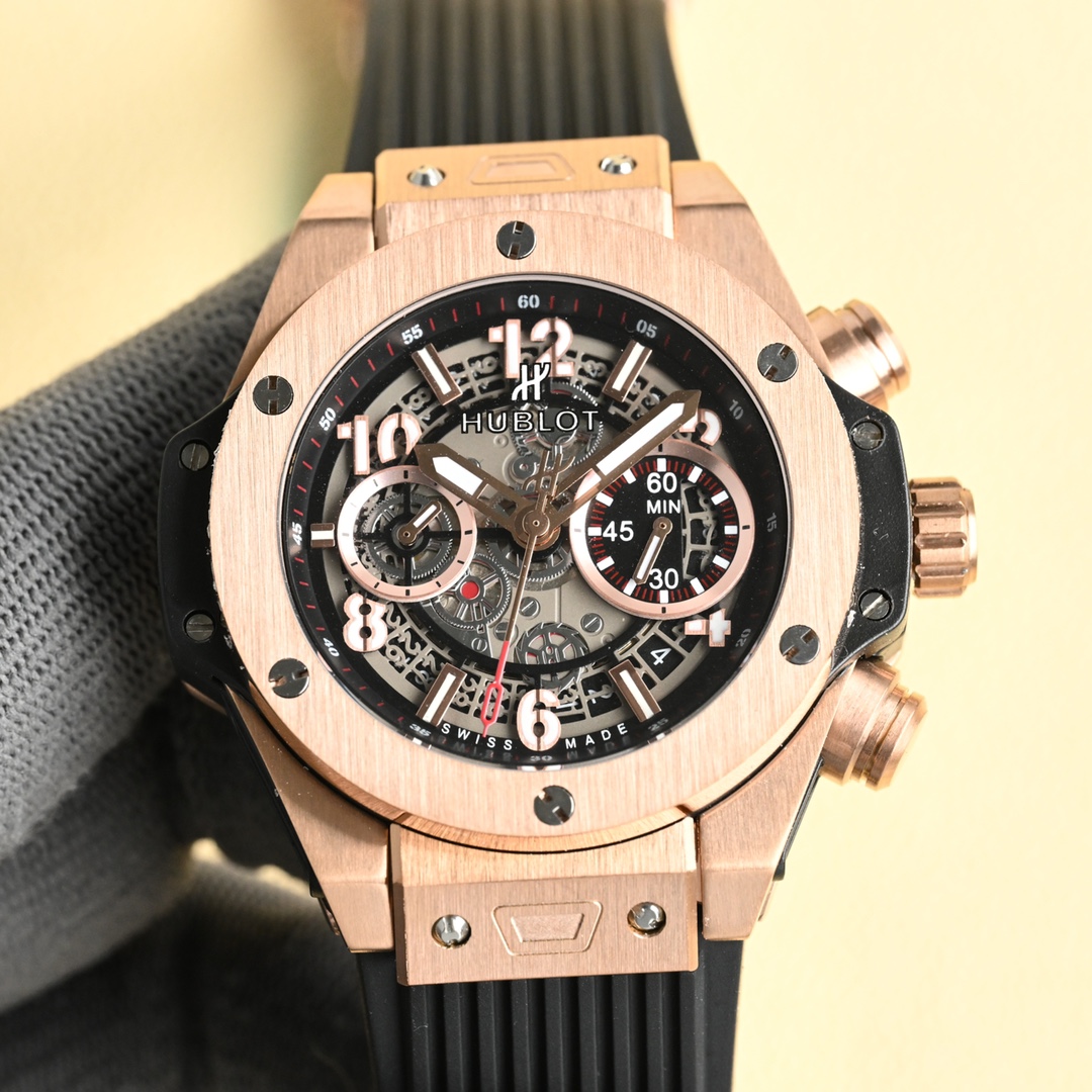 NO:337305,Baimei Hengbao-Hublot mechanical version boutique men's watch, multi-functional design, noble and atmospheric, gentlemanly style, excellent quality, hot selling throughout the city. It adopts fully automatic mechanical movement, top-grade 316 stainless steel case, natural rubber strap, super mineral mirror, size 46*13,19860909白 玫 恒宝-Hublot机械版本精品男士腕表,多功能设计,尊贵大气,绅士风范,卓越品质,热卖全城.采用全自动机械机芯,顶级316精钢表壳,天然橡胶表带,矿物质超强镜面,尺寸46*13,,Watch