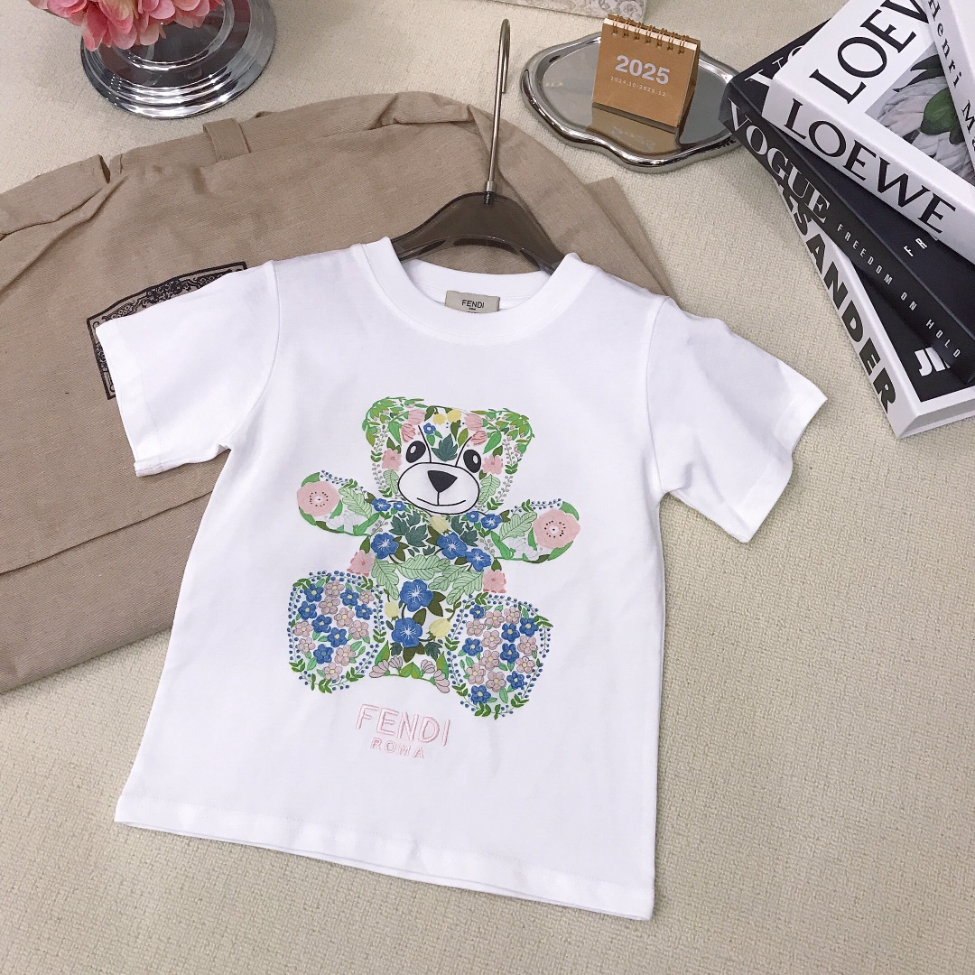Fendi Kids White Cotton T-Shirt with Floral Teddy Bear Print (Sizes 100-150) 2 i1748422523 9917 1