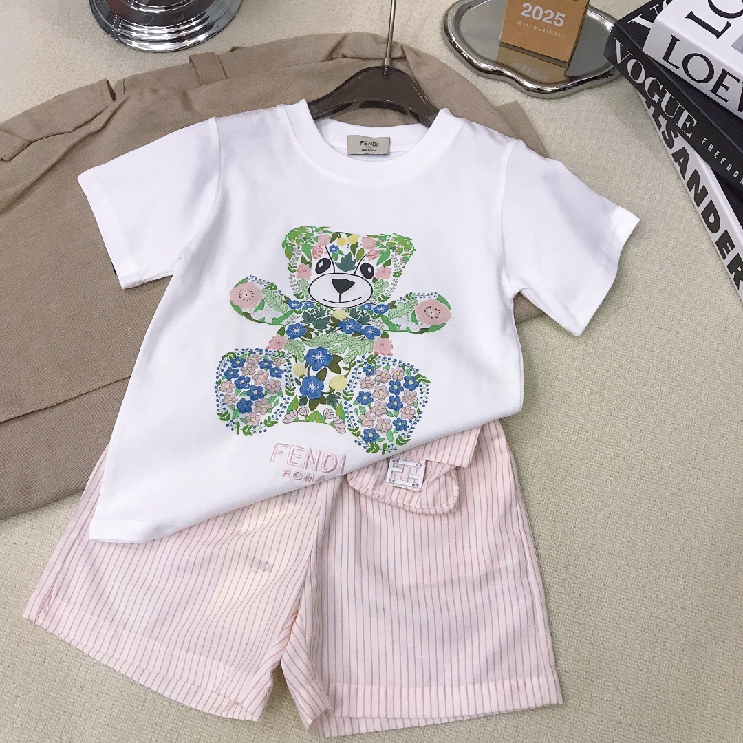 Fendi Kids White Cotton T-shirt & Striped Shorts Set with Floral Bear Design 5 i1748429983 2381 3
