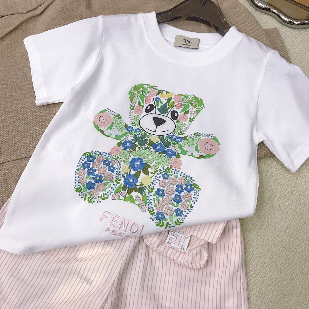 Fendi Kids White Cotton T-shirt & Striped Shorts Set with Floral Bear Design 7 i1748429983 3144 5