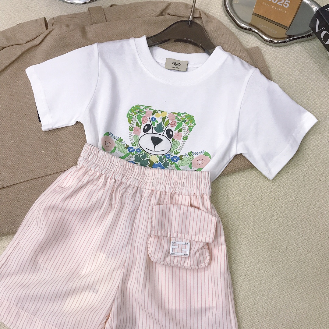 Fendi Kids White Cotton T-shirt & Striped Shorts Set with Floral Bear Design 8 i1748429983 4500 6