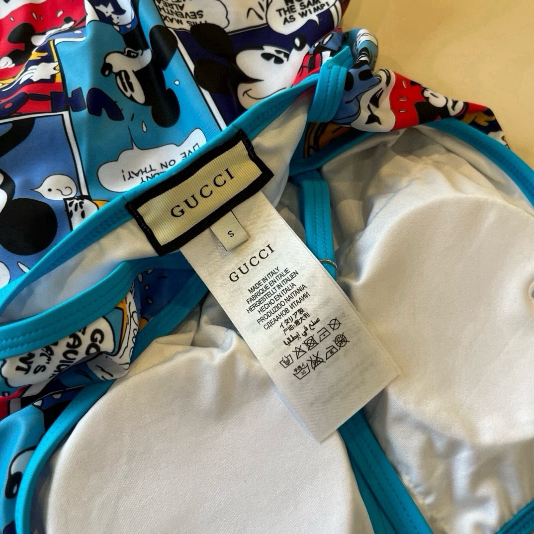 。

Gucci古奇新款连体泳衣 S M L XL