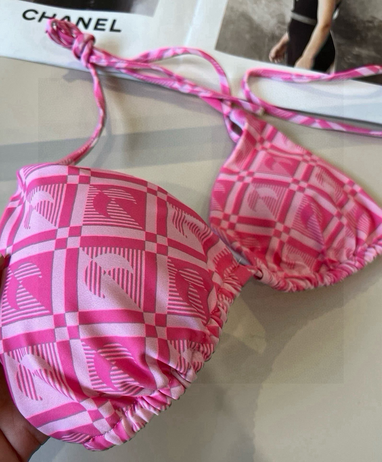。

MARINE SERRA潮牌比基尼👙