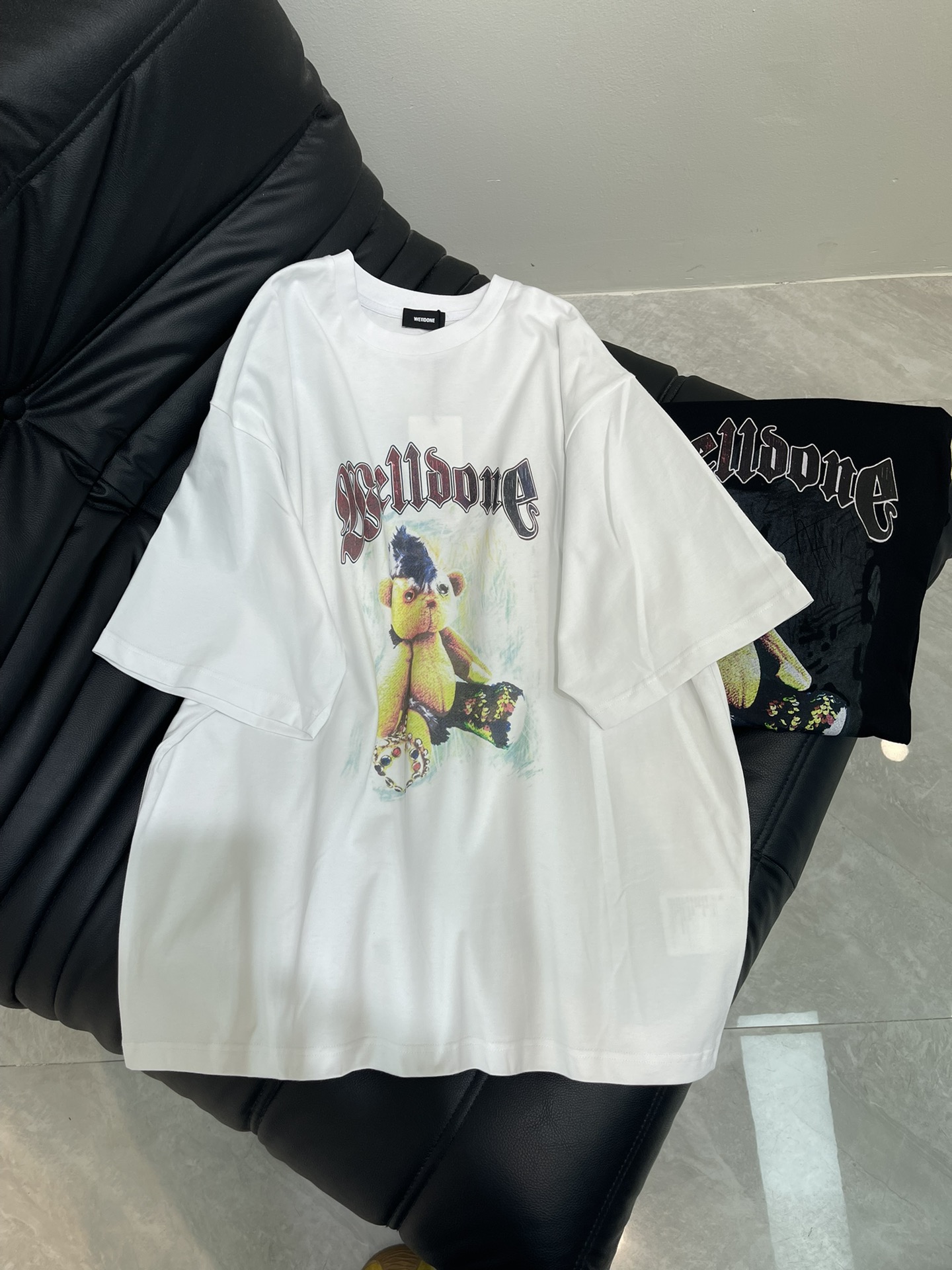 NO:424665,WE11DONE Spring and Summer New Cute Creative Bear Print Short-Sleeve T-shirt Heavy High-weight Men and Women's Style Black and White S, M, L, T-shirt,tees, t-shirt,alexander wang19860909WE11DONE春夏新款可爱创意小熊印花短袖T恤 重磅高克重 男女同款 黑色、白色 S、M、L,,T-shirt,tees，t-shirt,alexander wang,Women's clothing