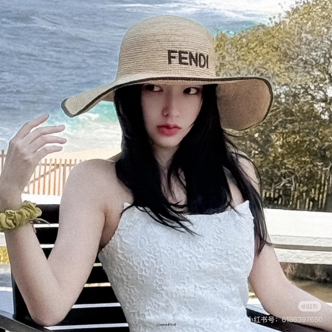 NO:345192,FD Fendi's new Rafi hat, pure hand crochet, original creation, head circumference 57cm hat, straw hat, fisherman's hat, baseball hat, hat, fendi, espadrilles, hatsFD芬迪新款拉菲草帽,纯手工钩织,原版打造,头围57cm帽子草帽渔夫帽棒球帽,帽子,fendi,espadrilles,hats,hat
