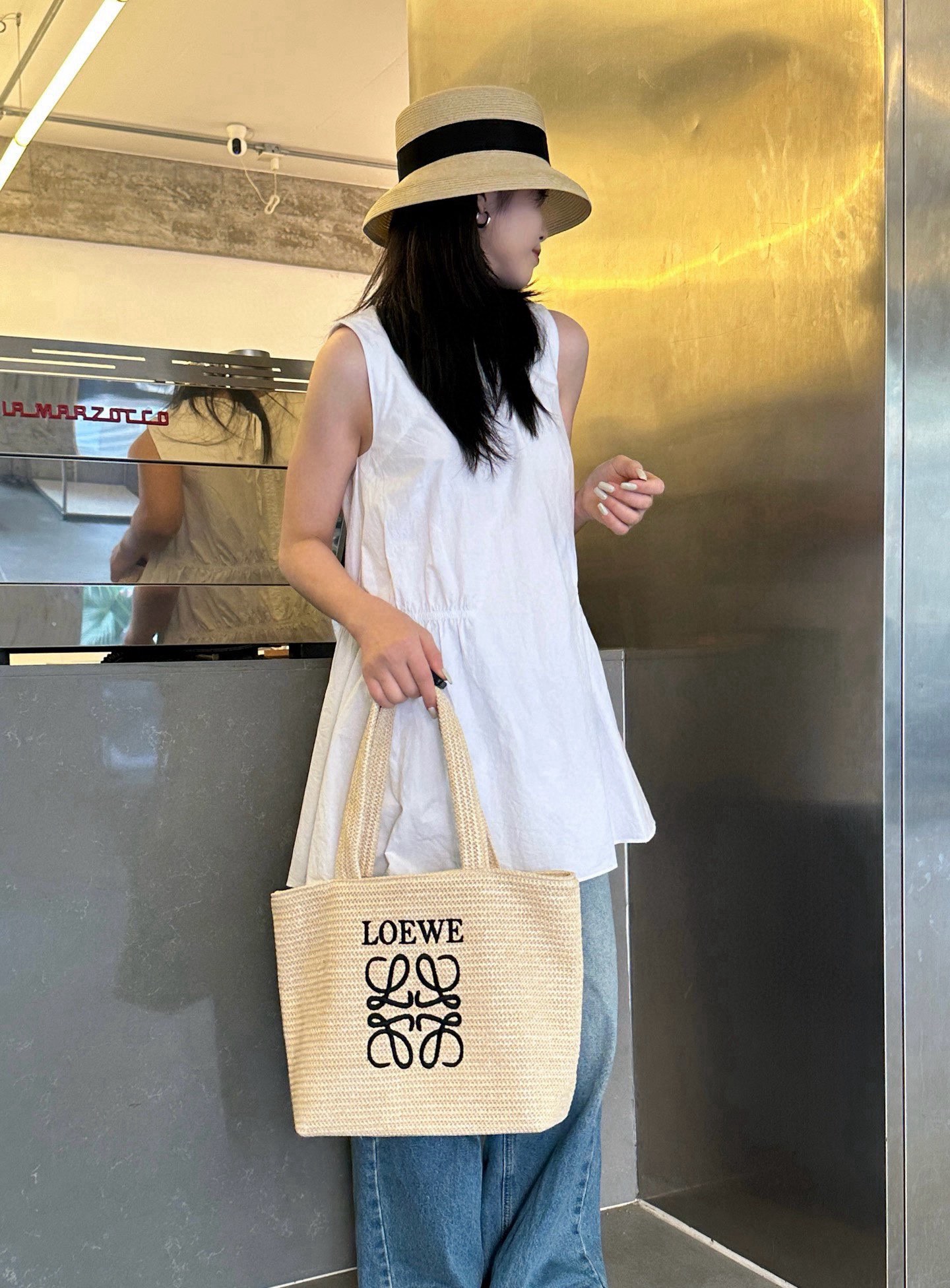 NO:345314,LOEWE new straw weaving bag, specifications 29*30 hat, straw hat, fisherman hat, baseball hat, hat, loewe, loewe, espadrilles, espadrilles, hatsLOEWE罗意威新款草编包,规格29*30帽子草帽渔夫帽棒球帽,帽子,loewe,loewe,espadrilles,espadrilles,hats,hat