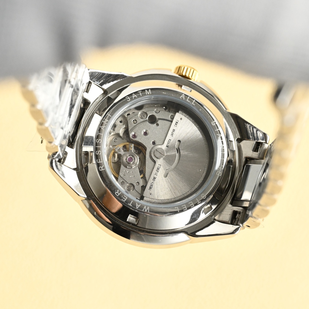 统一460💰
男装腕表劳力士-ROLEX‼️
商务休闲男士机械腕表 
进口日本原装西铁城8205
钨钢间316L精钢壳套
超级蓝宝石玻璃镜面
直径42mm 
尊贵奢华 休闲男士
生活节奏 尽在掌握