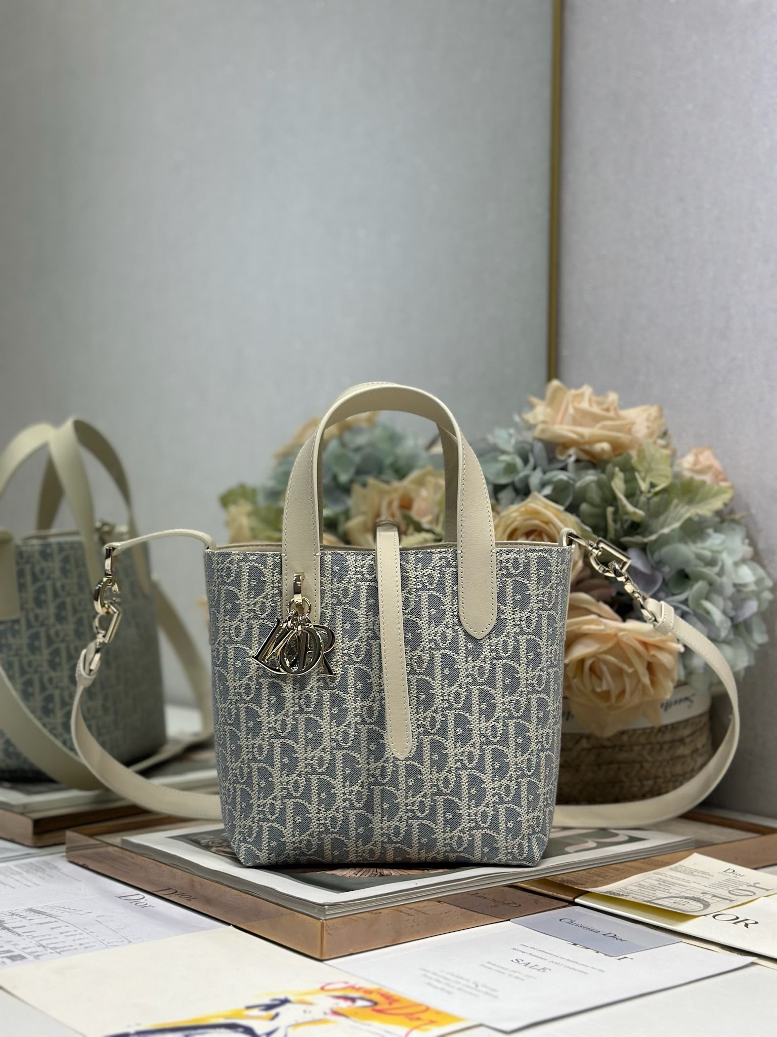 Dior Toujours Vertical Bag Gray Oblique Jacquard, Small Tote with Shoulder Strap 1 i1748573329 1105 0