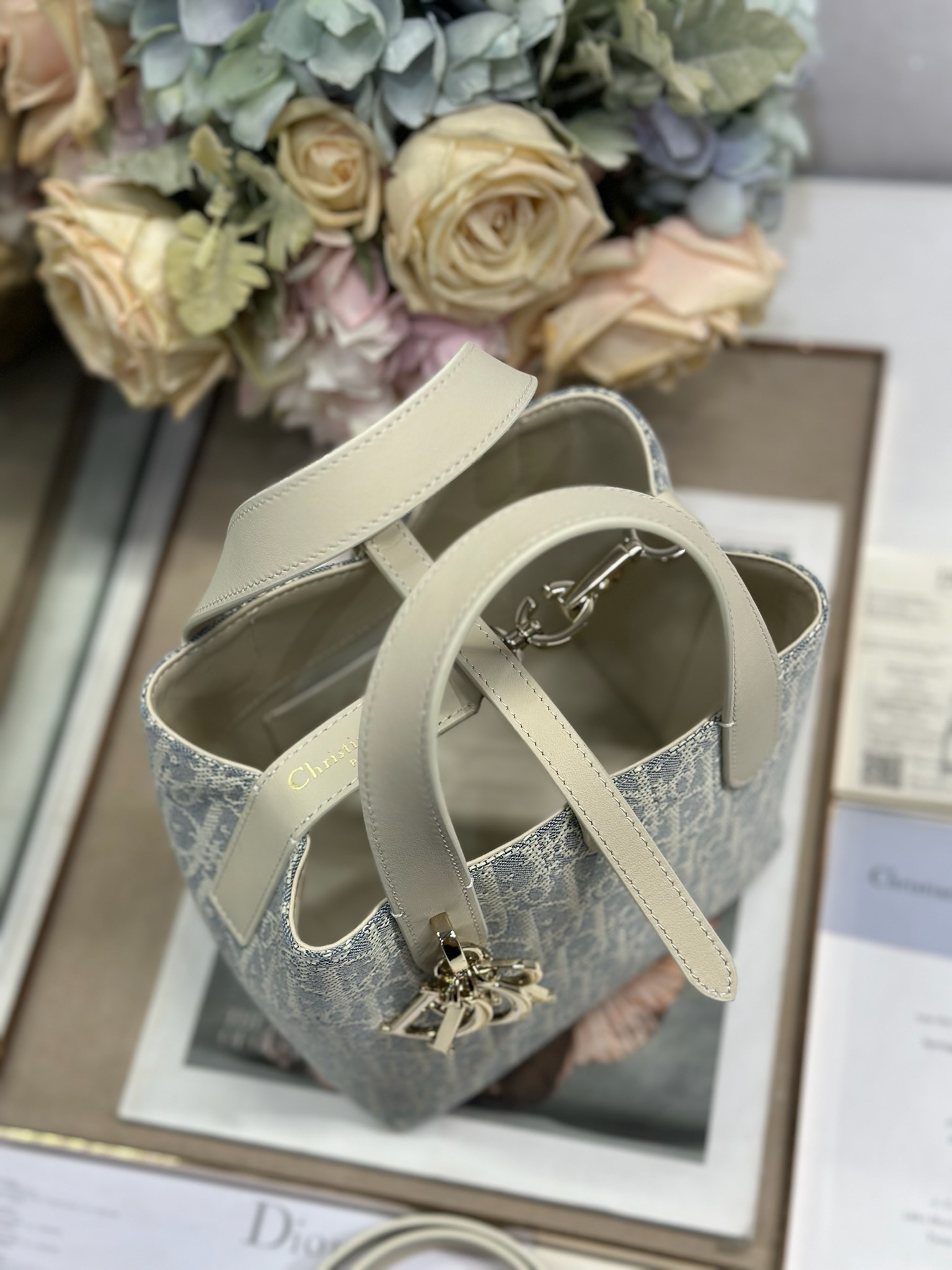 Dior Toujours Vertical Bag Gray Oblique Jacquard, Small Tote with Shoulder Strap 4 i1748573329 3409 4