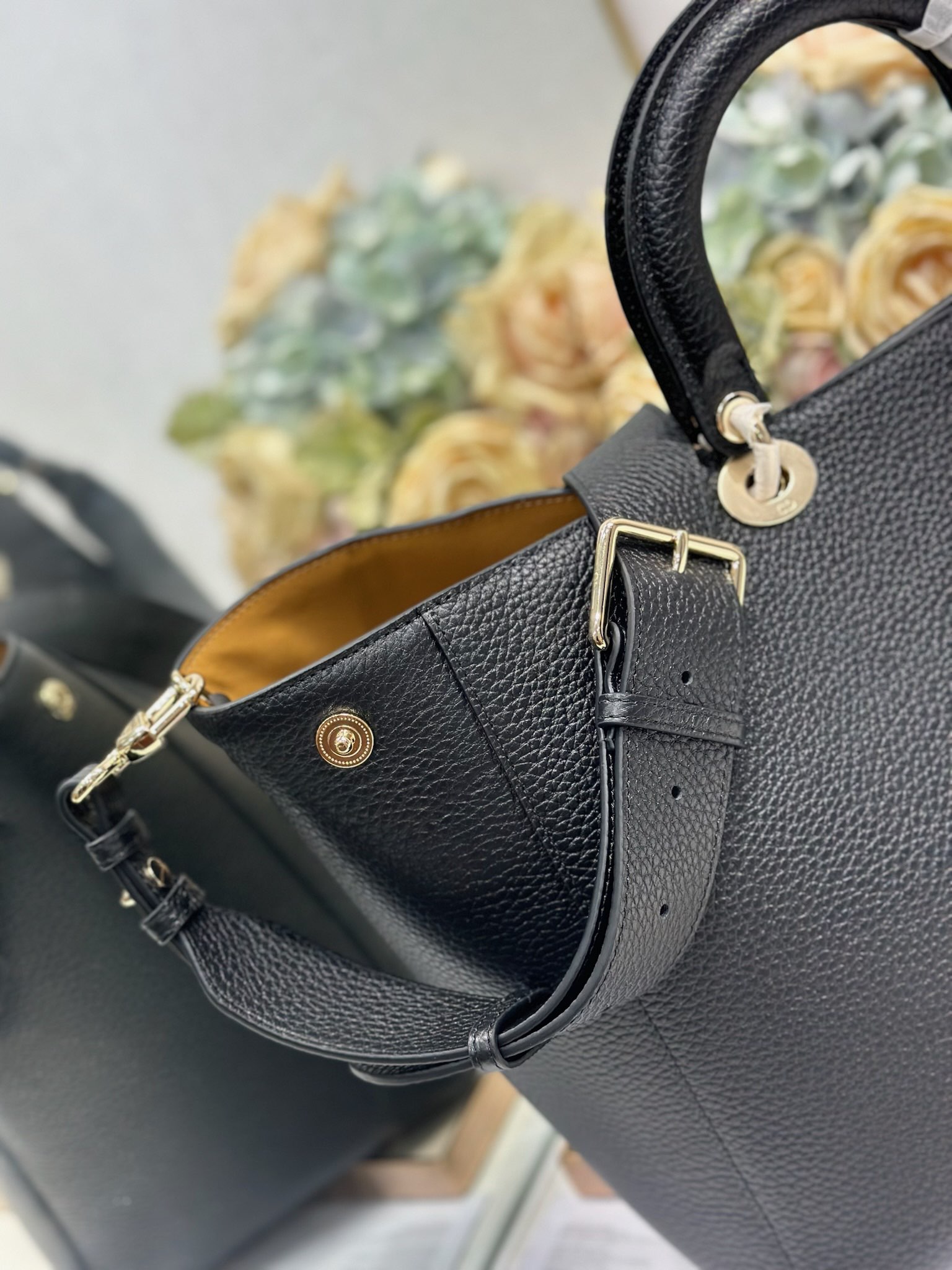 Dior Toujours Large Bag Black Lychee Grain Leather - Stylish & Functional 8 i1748575461 6169 6