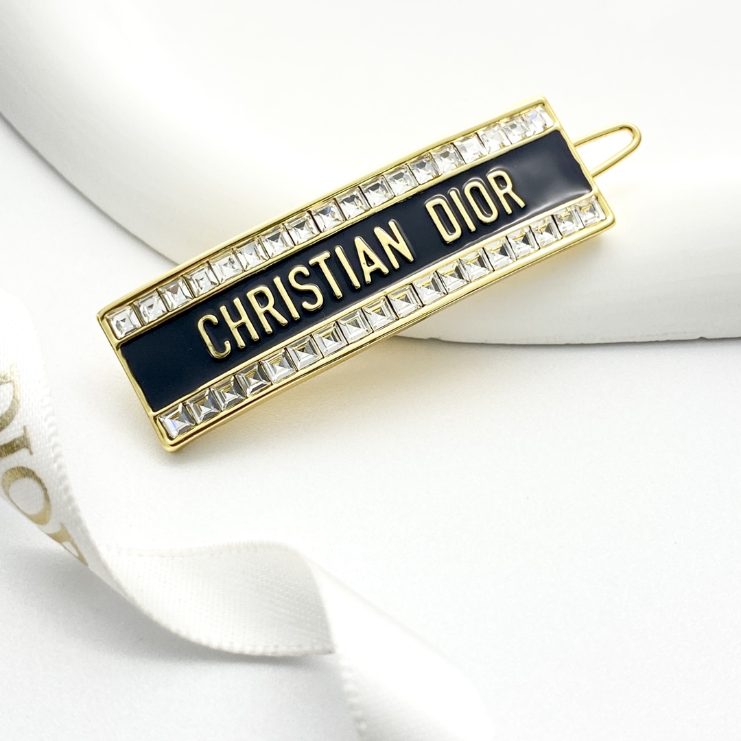 “Dior CODE Series Hairpins: Unique Black Gold Design with Small Diamond Accent” - 图片 3