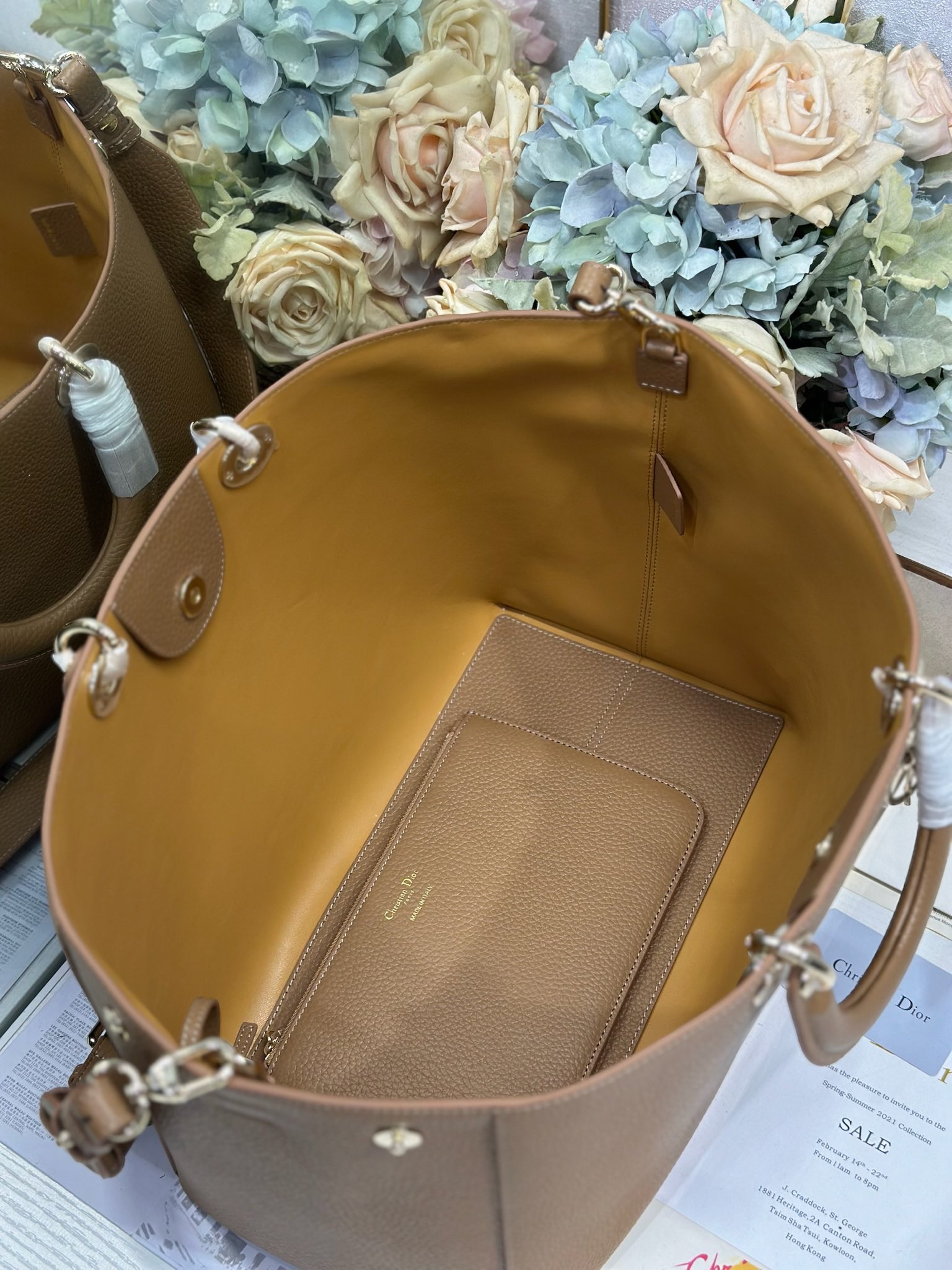 Dior Toujours Large Bag: Brown Grained Calfskin Leather, CD Lock, and Charm 9 i1748594050 8985 7