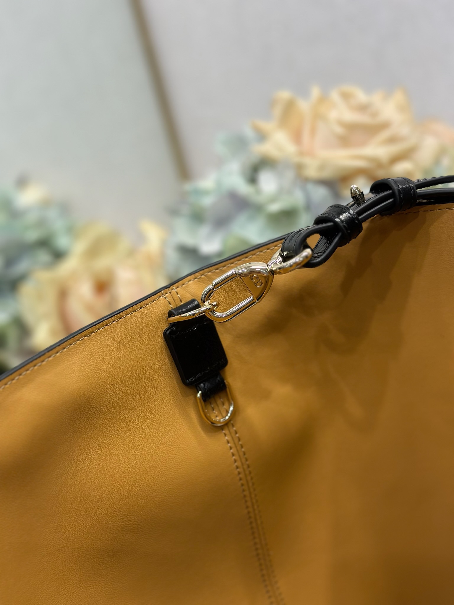 Dior Toujours Black Crinkled Large Tote Bag with CD Lock and Charm 7 i1748594857 8010 6