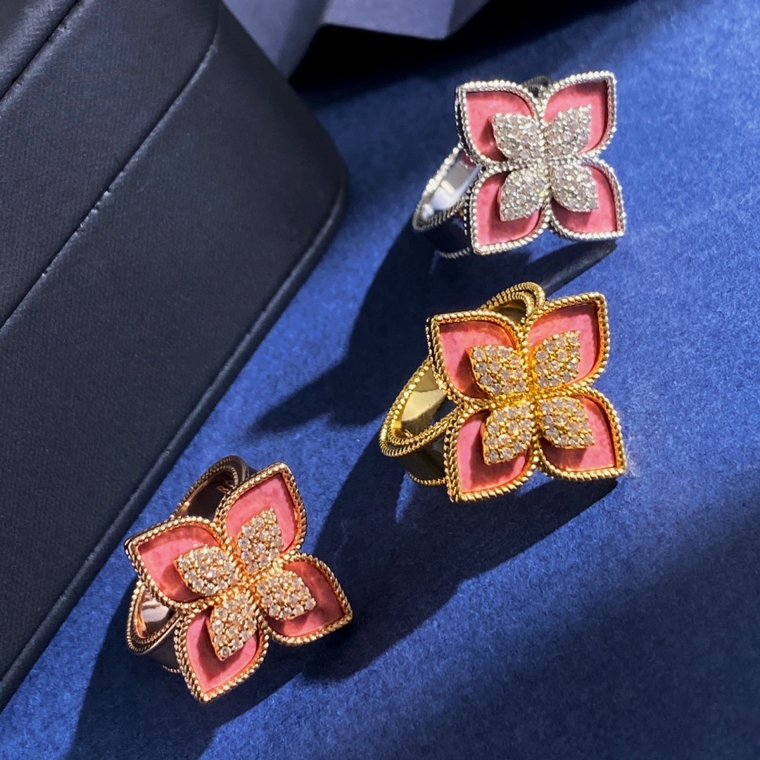 RC80 65 65
Roberto Coin珂瑛 镶钻四瓣花 贝母粉玉髓四叶花戒指 黄铜材料电镀18