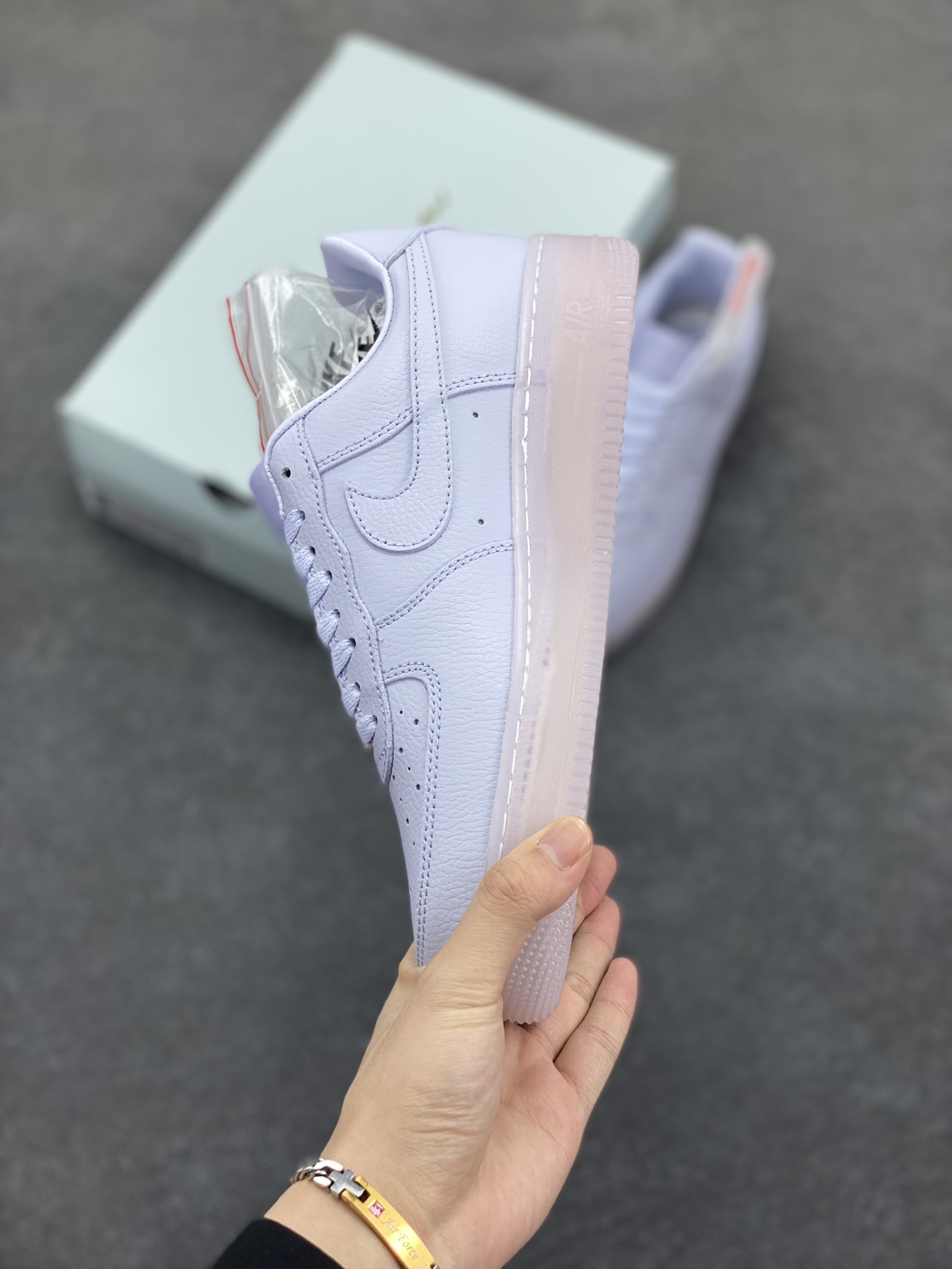 图片[3]-Nike Air Force 1 07 low空军一号 荔枝纹水晶 板鞋 原楦头原纸板 打造纯正空军版型#专注外贸渠道 全掌内置蜂窝气垫 #原盒配件 原厂中底钢印、拉帮完美 货号：CZ8065-500 尺码：36 36.5 37.5 38 38.5 39 40 40.5 41 42 42.5 43 44 44.5 45-选品中心